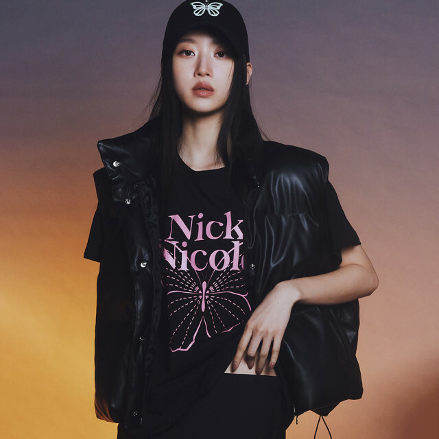 Nick Nicole BIG BUTTERFLY SLEEVE TOP_BLACK PINK