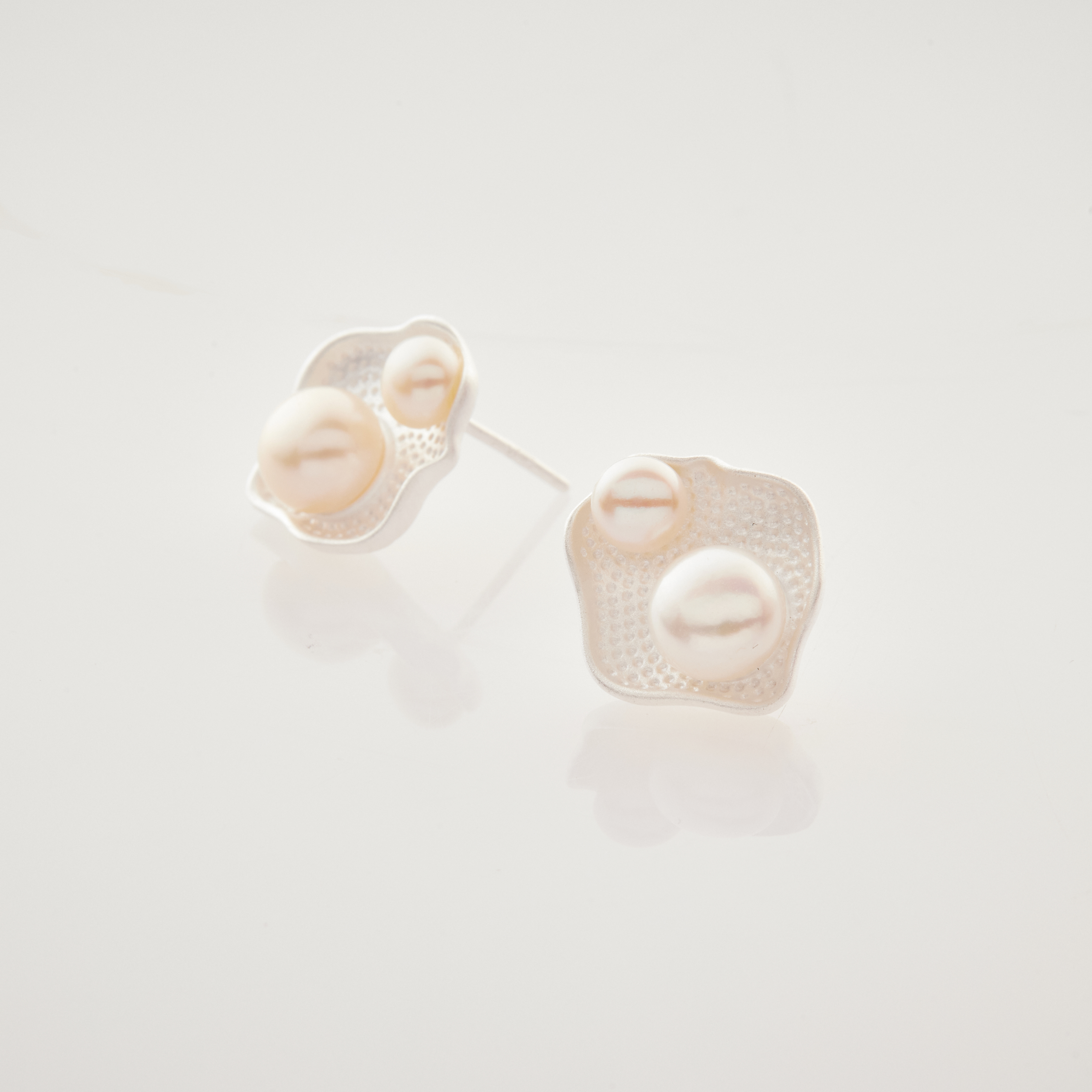 E1527 | 純銀珍珠耳環