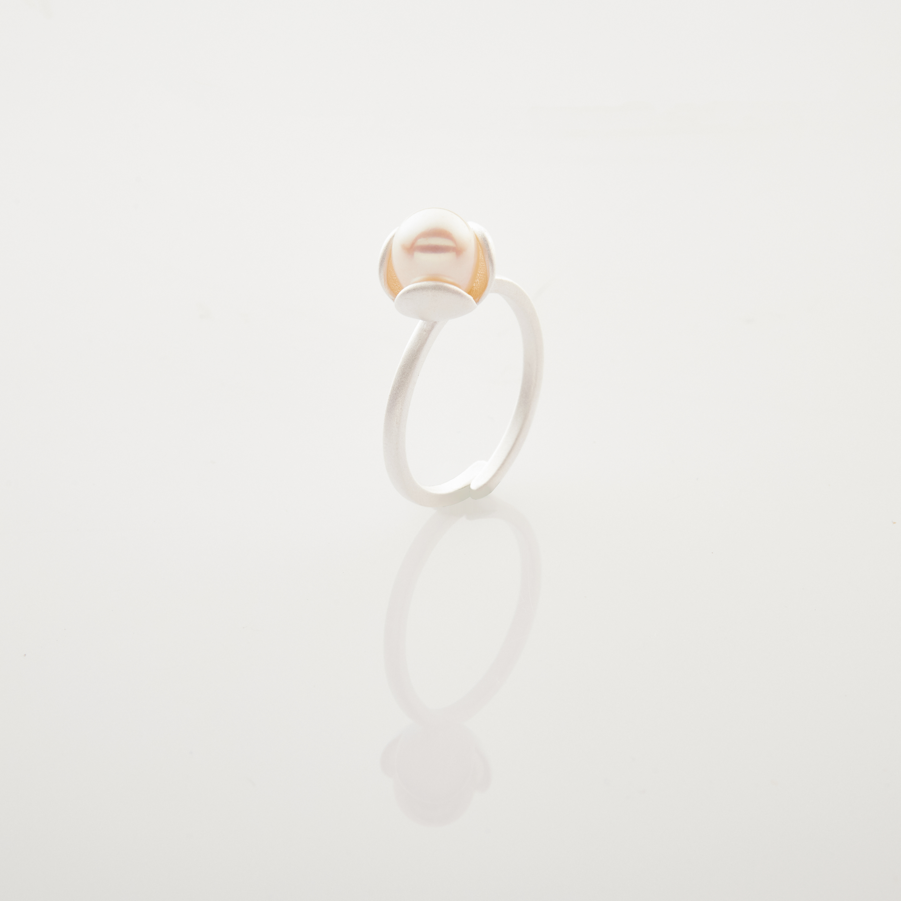 R769 | 純銀花珍珠戒指