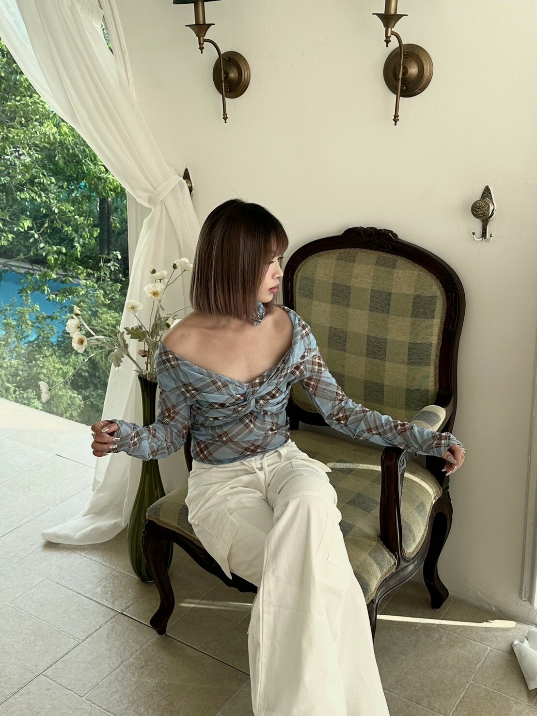 網紗格紋 玫瑰綁帶一字肩上衣 2colors（現貨）