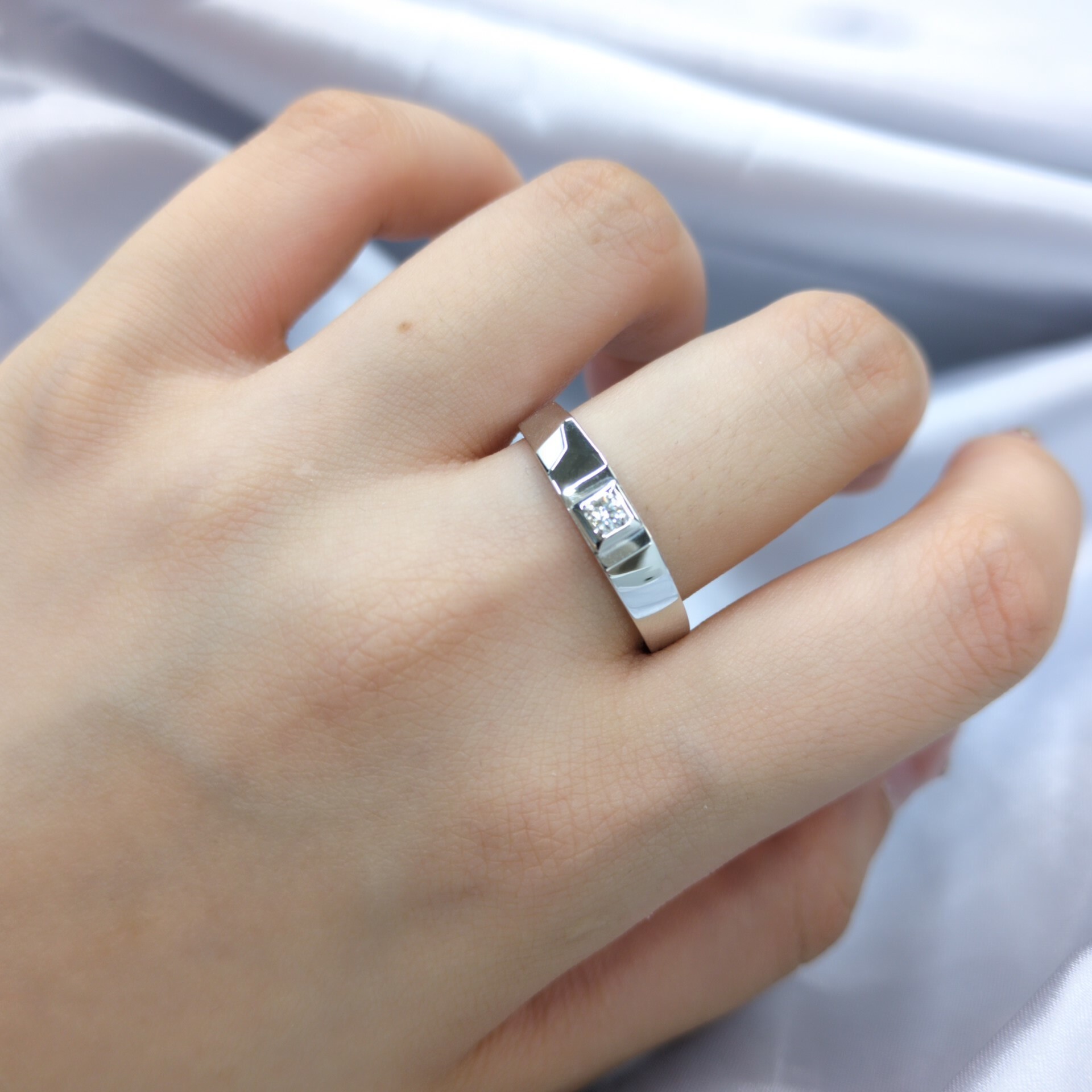 全新18K白金【單粒4份鑽石】戒指