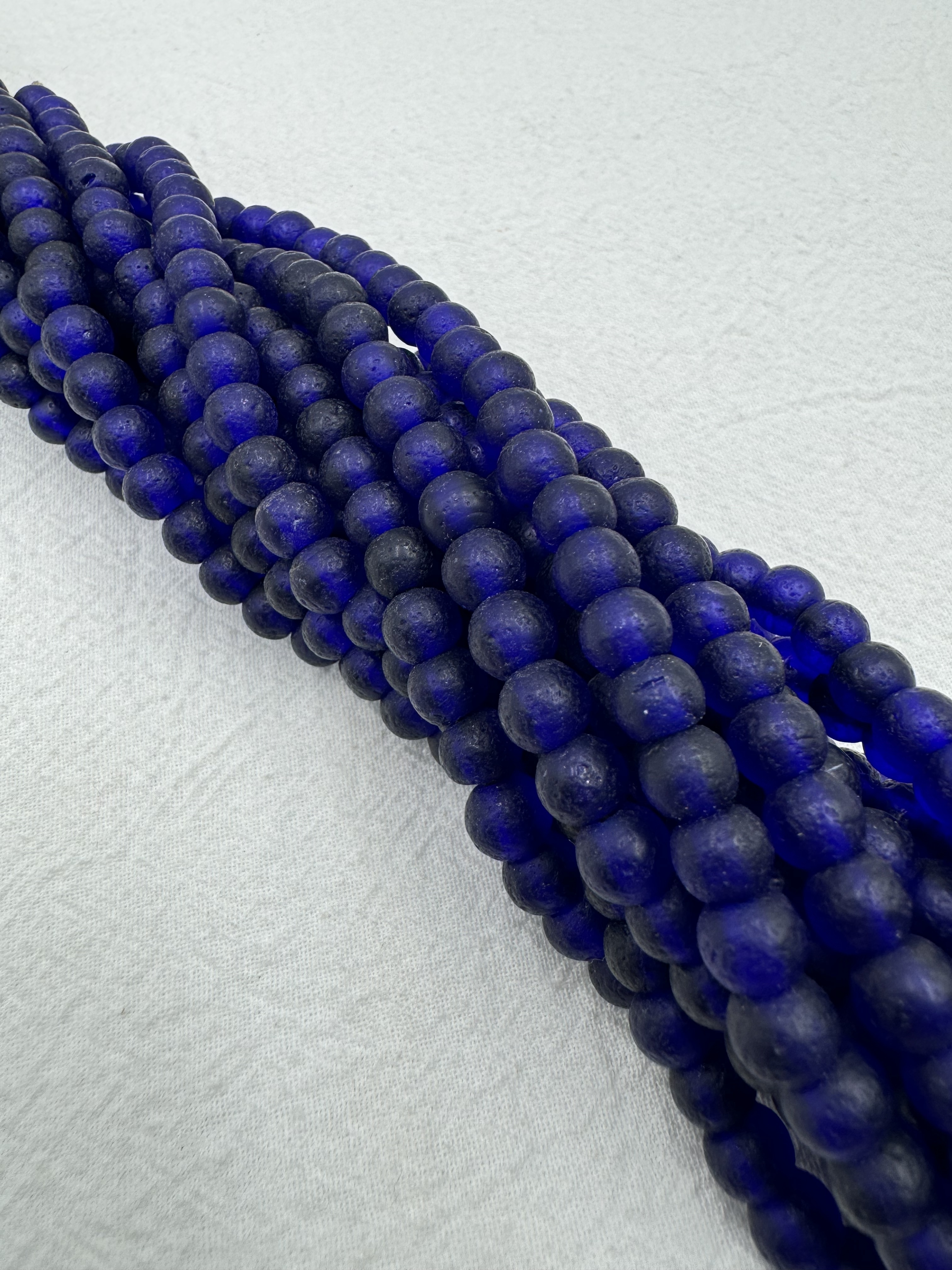 條-No.2尼泊爾古老藍色圓珠7*6長50cm約90顆