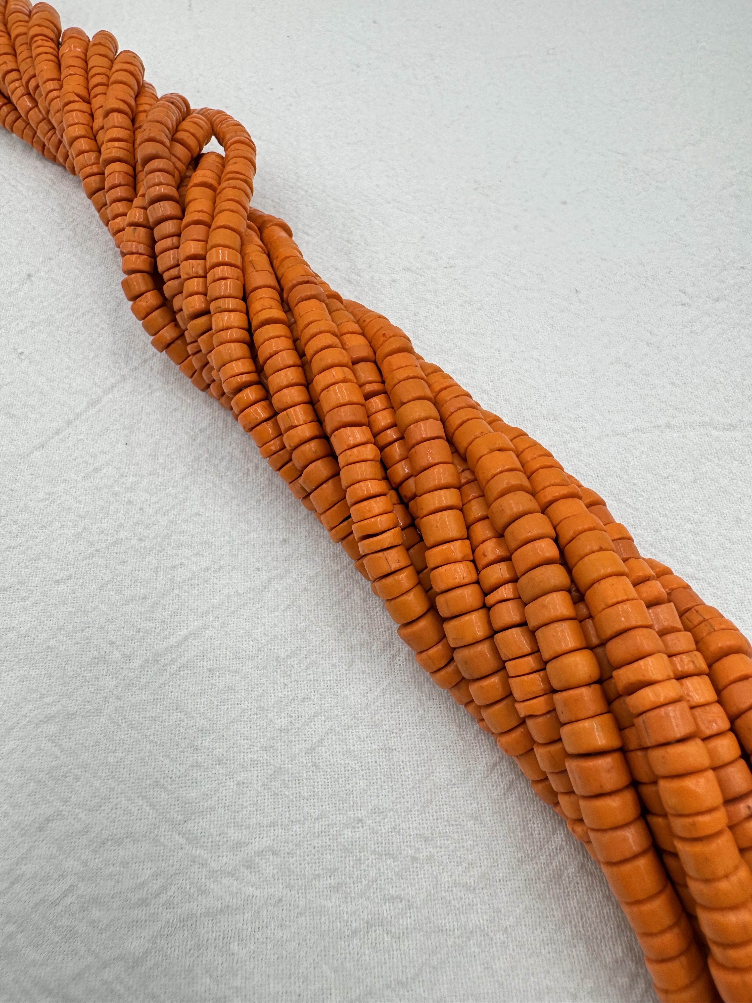 條-扁古橘珠總長84.5cm約250顆