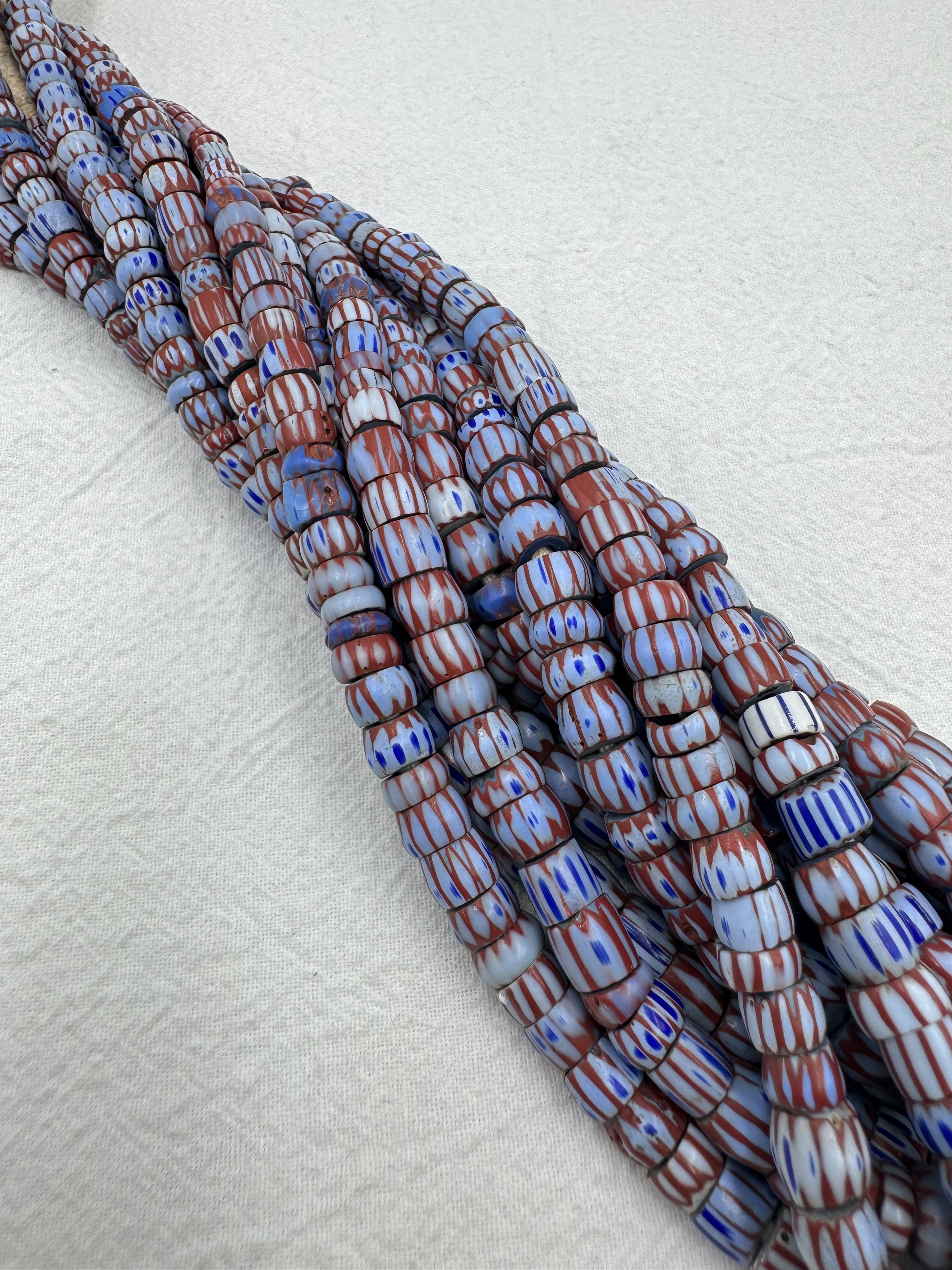 條-(中)貿易雪弗蘭珠8mm長60cm約126顆