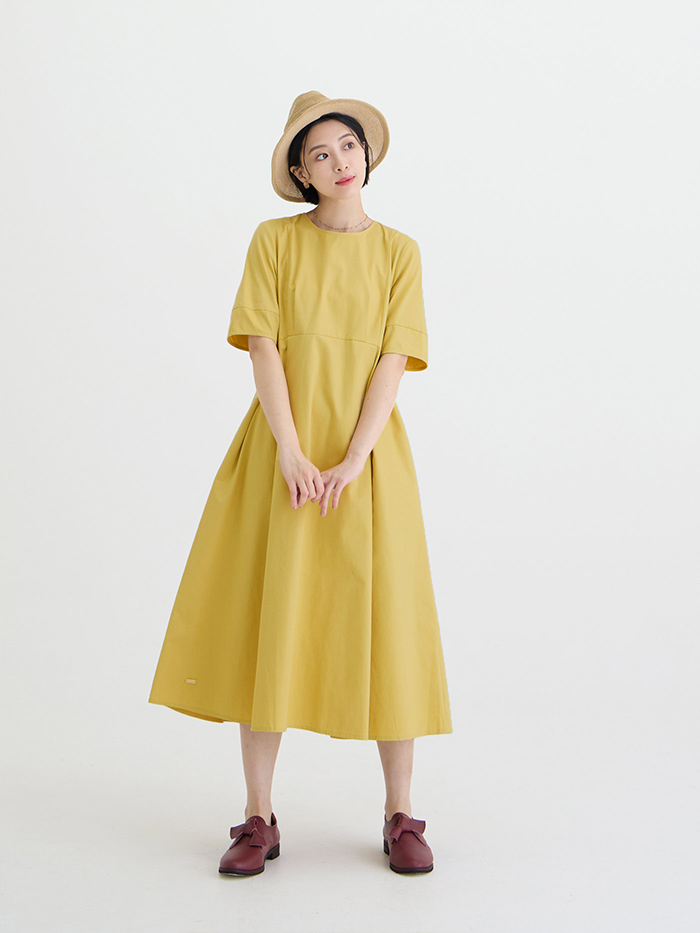 日想剪接打折洋裝-玉子燒