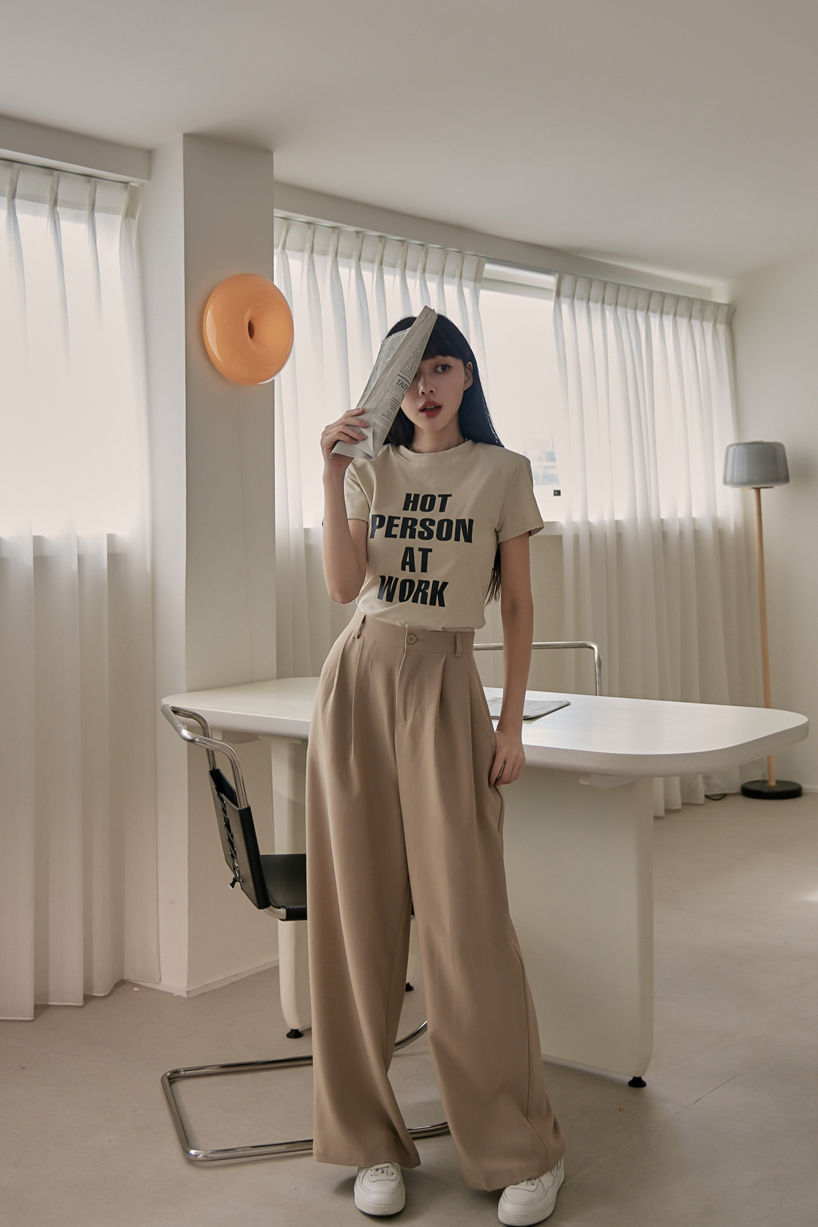 (現貨) 最百搭字母短T B34