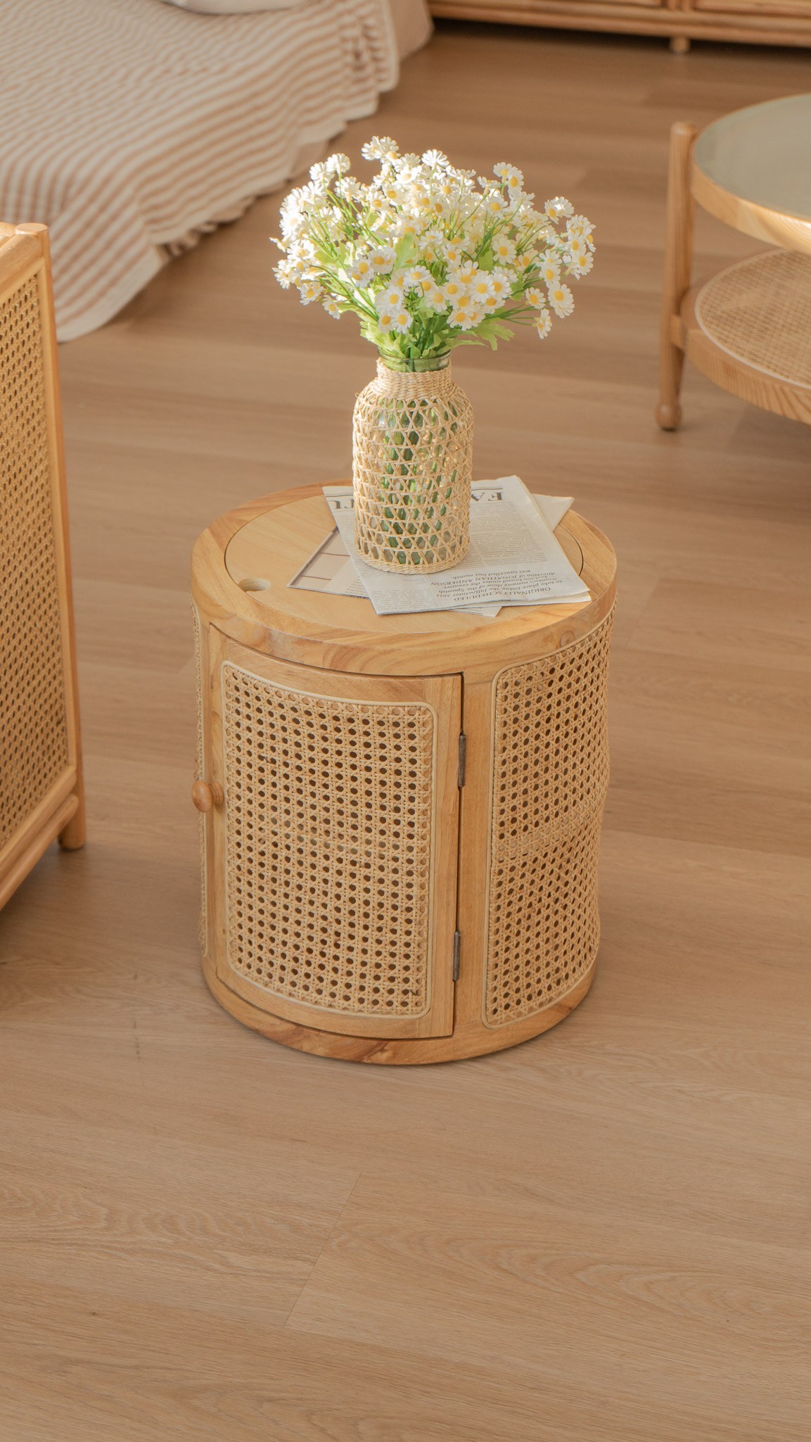藤編圓柱茶几