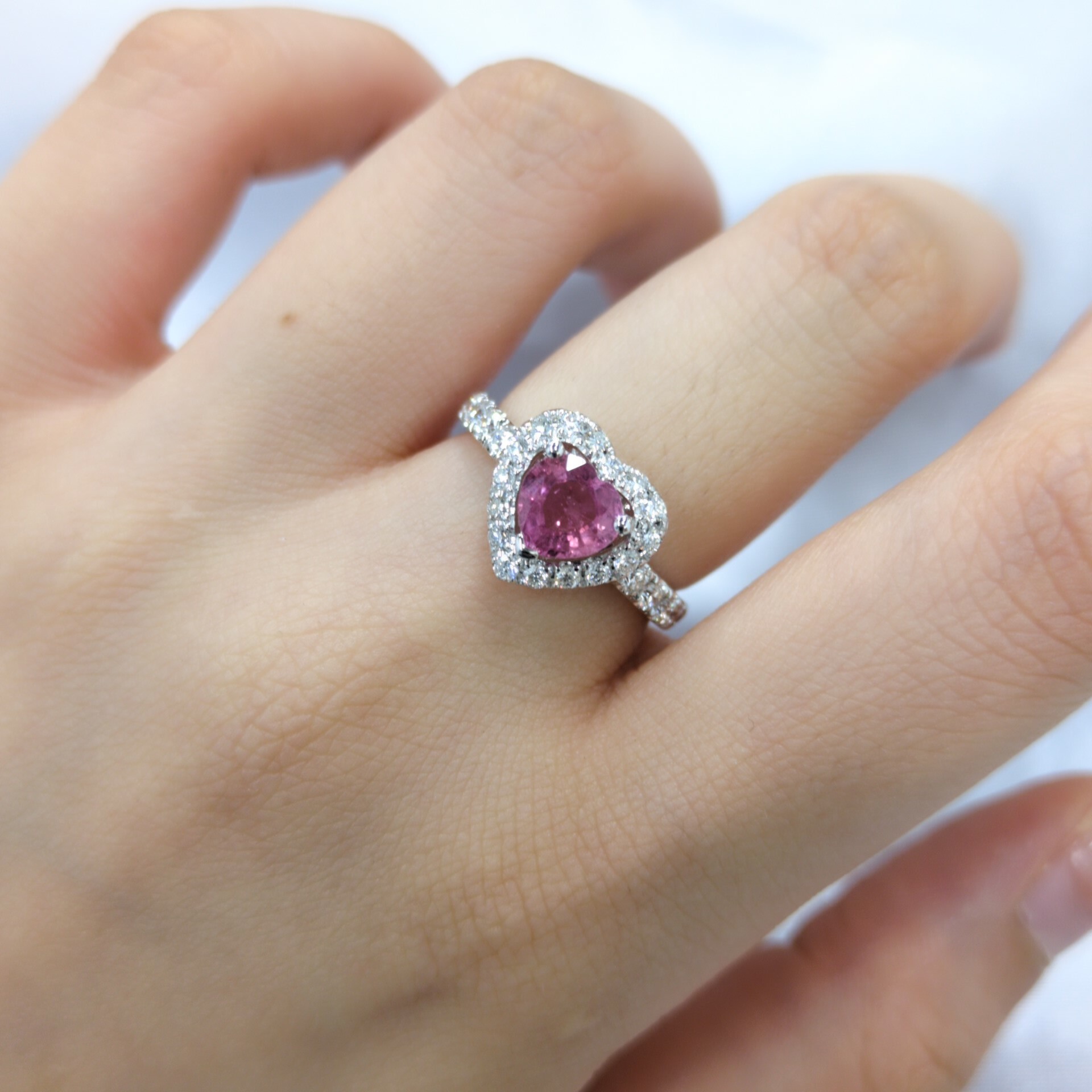 18K White Gold 0.96ct Sapphire and Diamond Ring