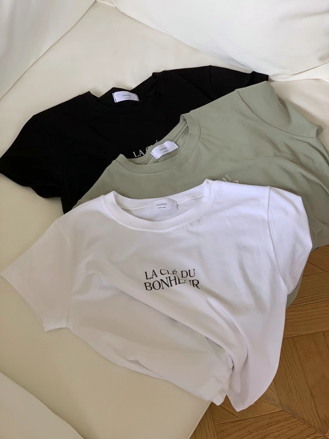 現貨 正韓 法國字母短版短tee