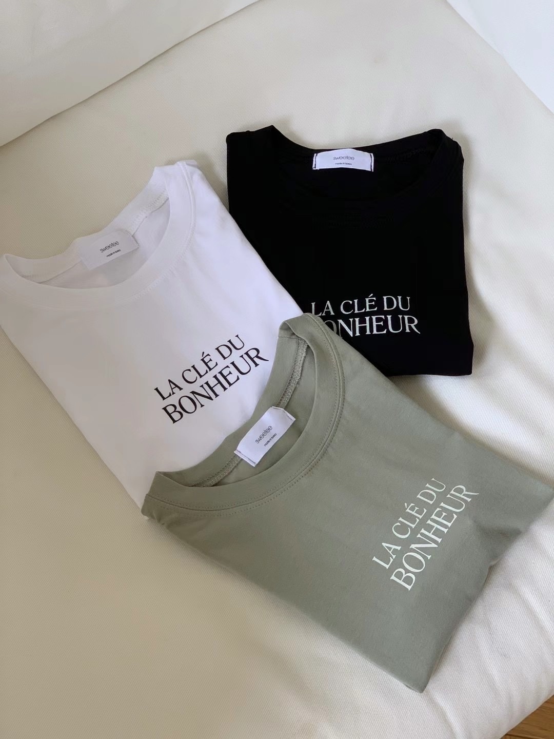 現貨 正韓 法國字母短版短tee