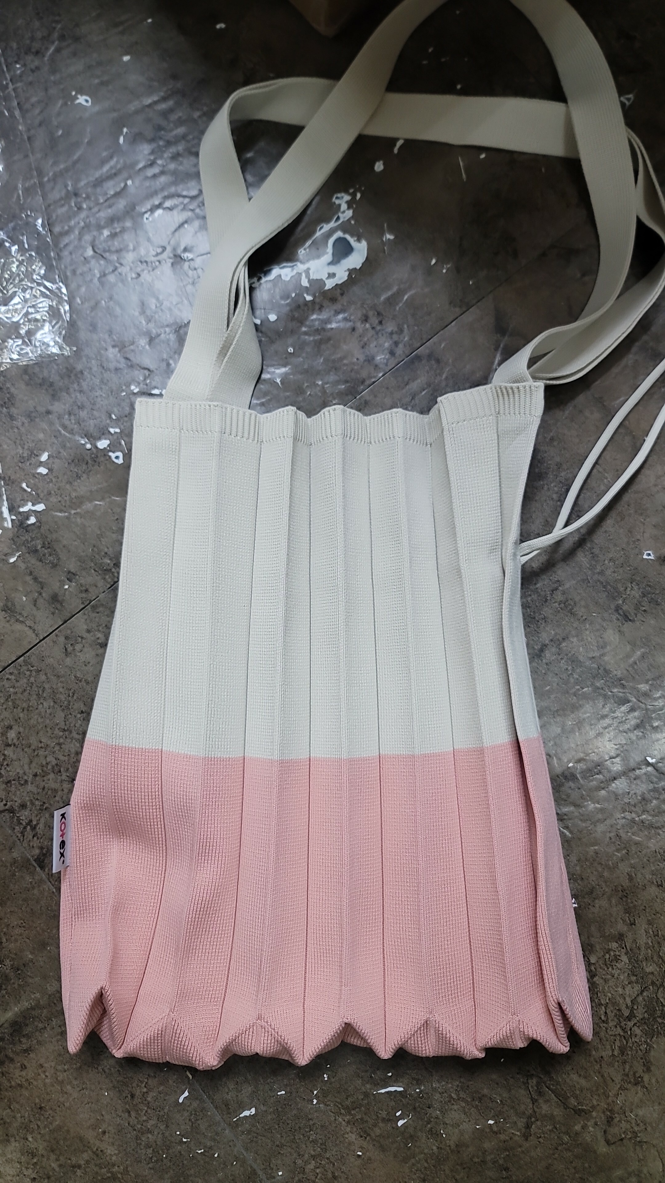 c573**