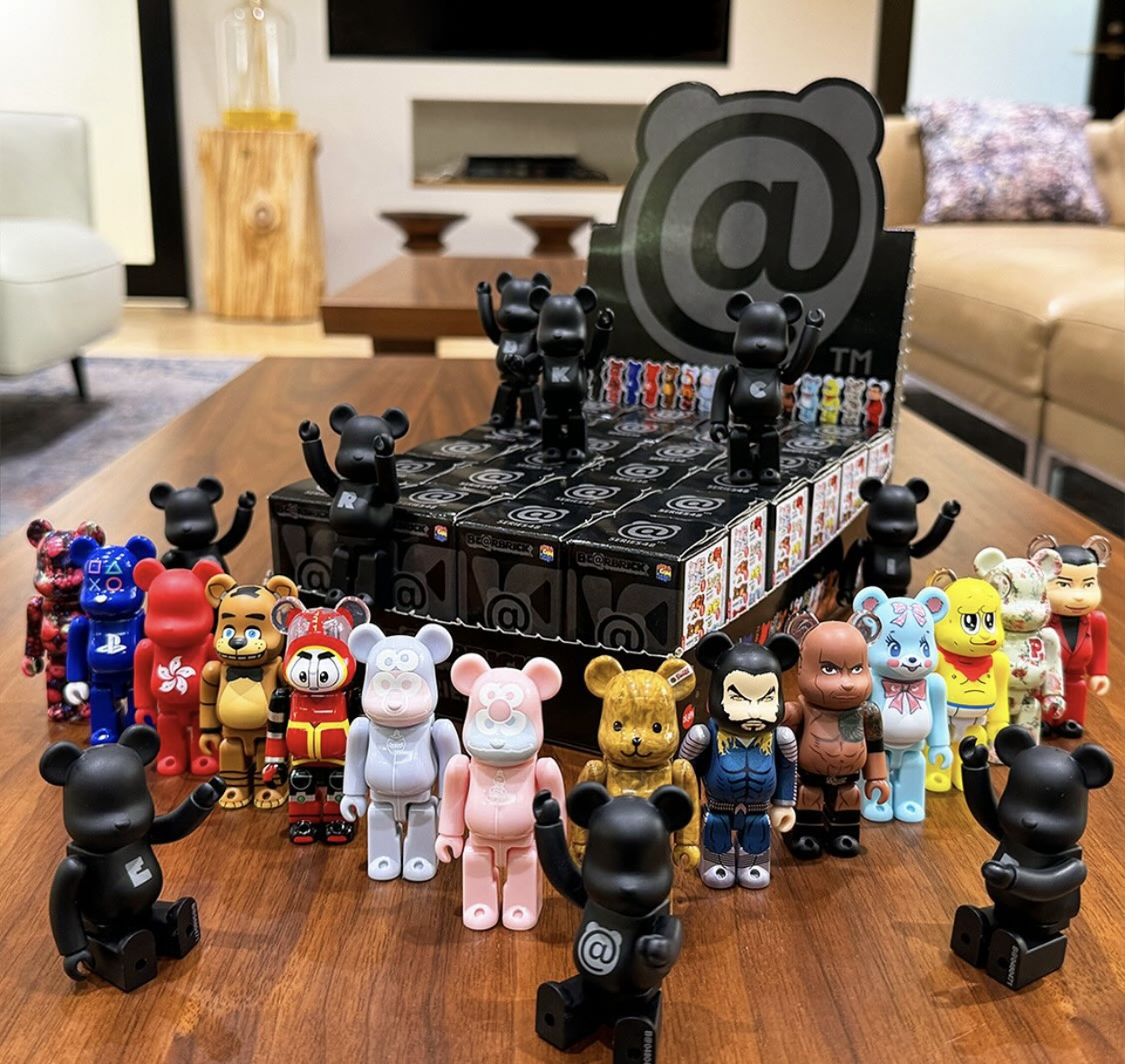 🥇現貨🥇Bearbrick 100% Series 48 blind boxes set of 24