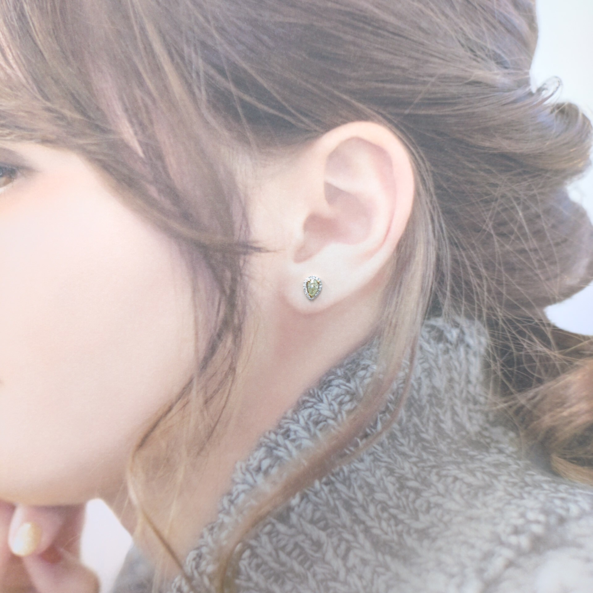 18K Gold 0.57ct Fancy Yellow Pear Shaped Diamond Earrings