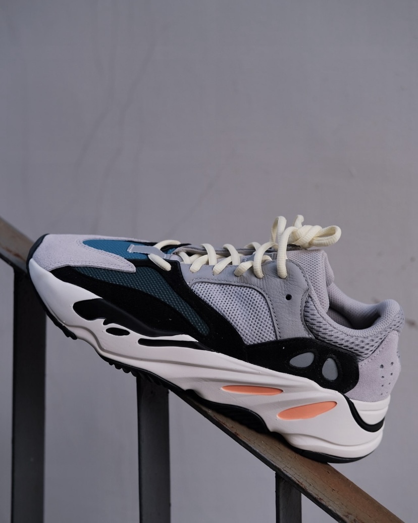 【Focus Store】預購 Adidas Originals Yeezy Boost 700 OG "Wave Runner" 灰白 B75571