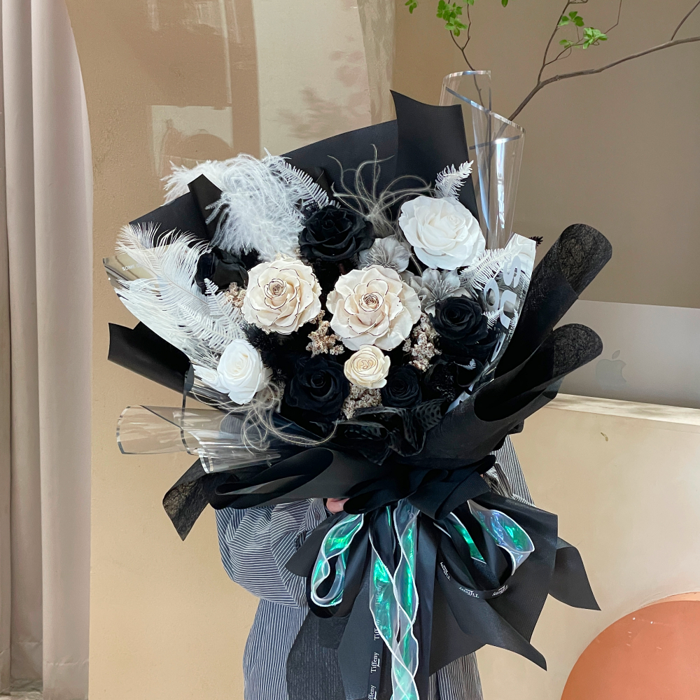 Elephant Love 9朵超巨大永生花束/奢華香奈兒