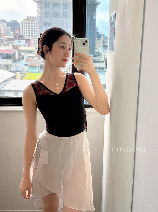 法國 WearMoi【WM-PETUNIA 蕾絲刺繡舞衣】