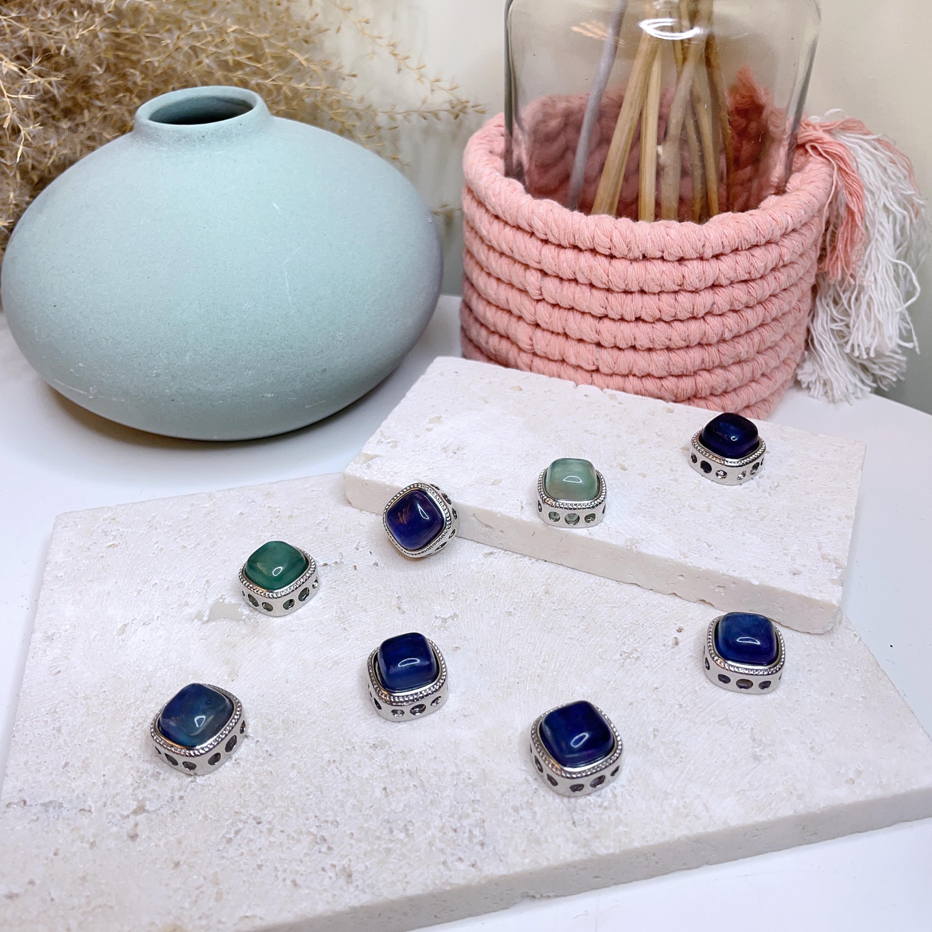 E390 瑩石方形盒子款