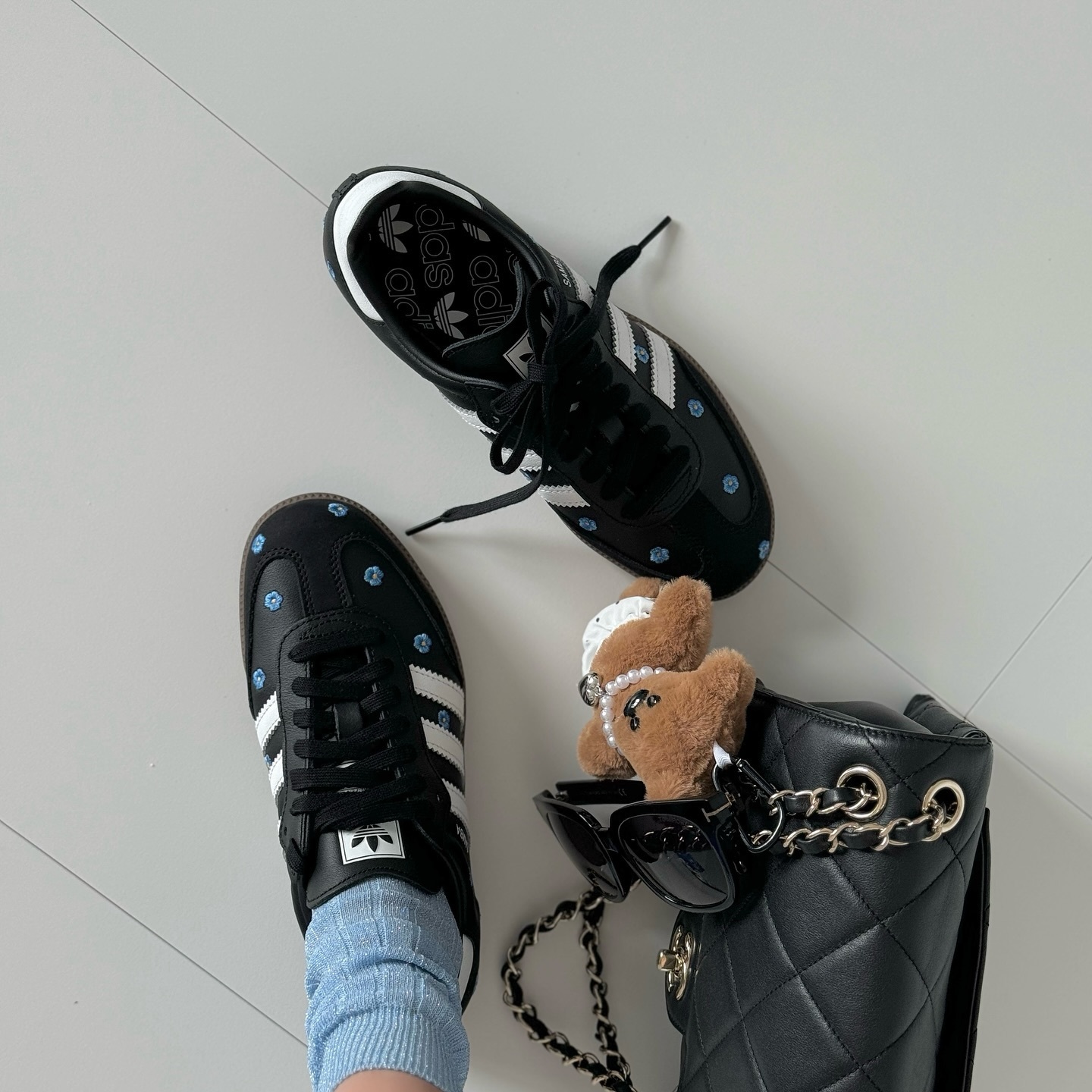 Adidas Originals Samba OG 黑色 藍色 小雛菊 刺繡 森巴 復古鞋 IF4397