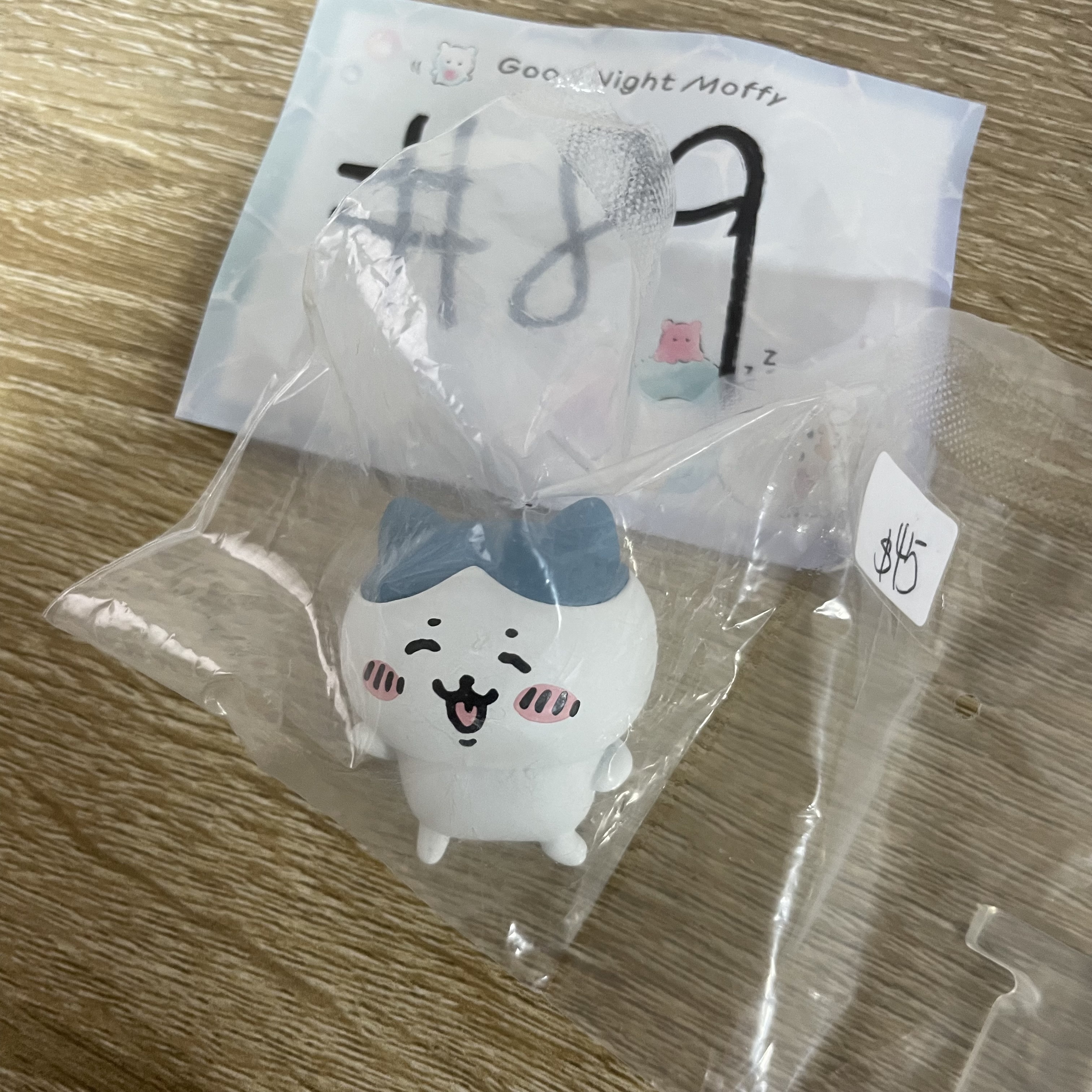 CHIIKAWA   八字貓 FIGURE#89