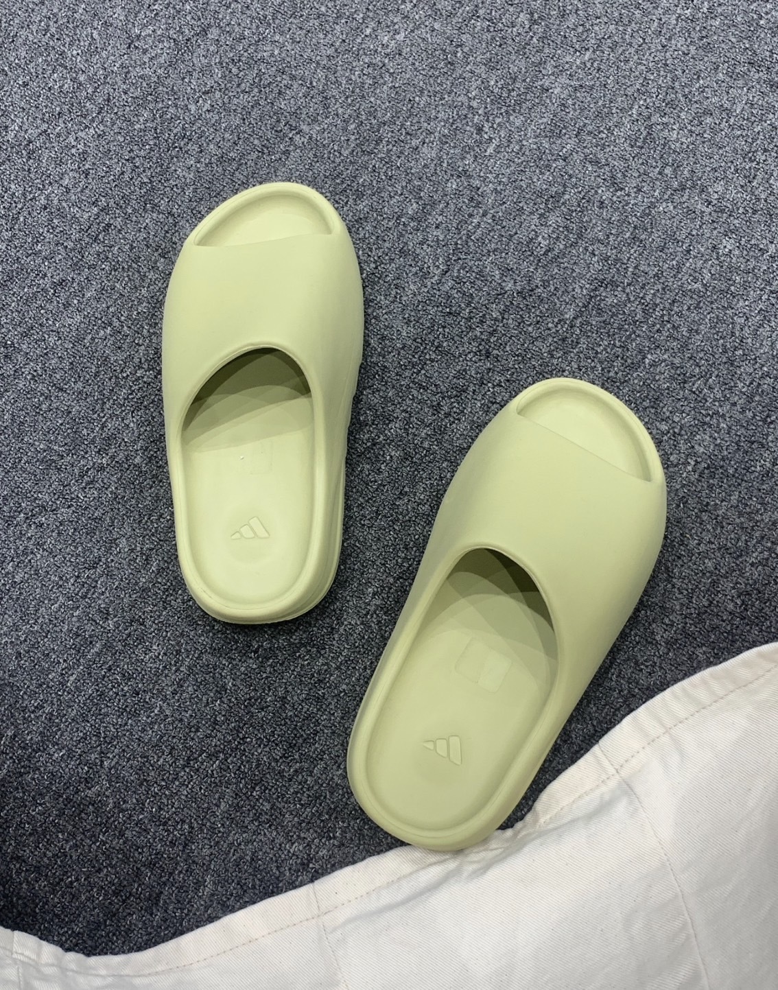 預購 yeezy slide 抹茶綠