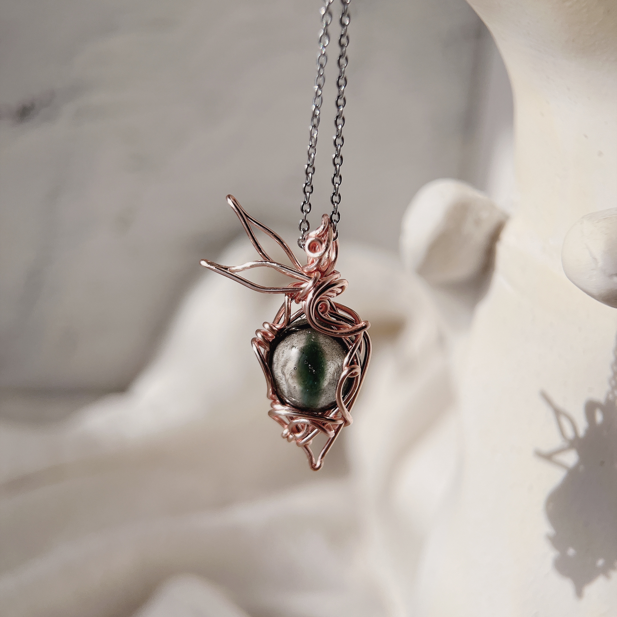 《魔眼．雅靜》