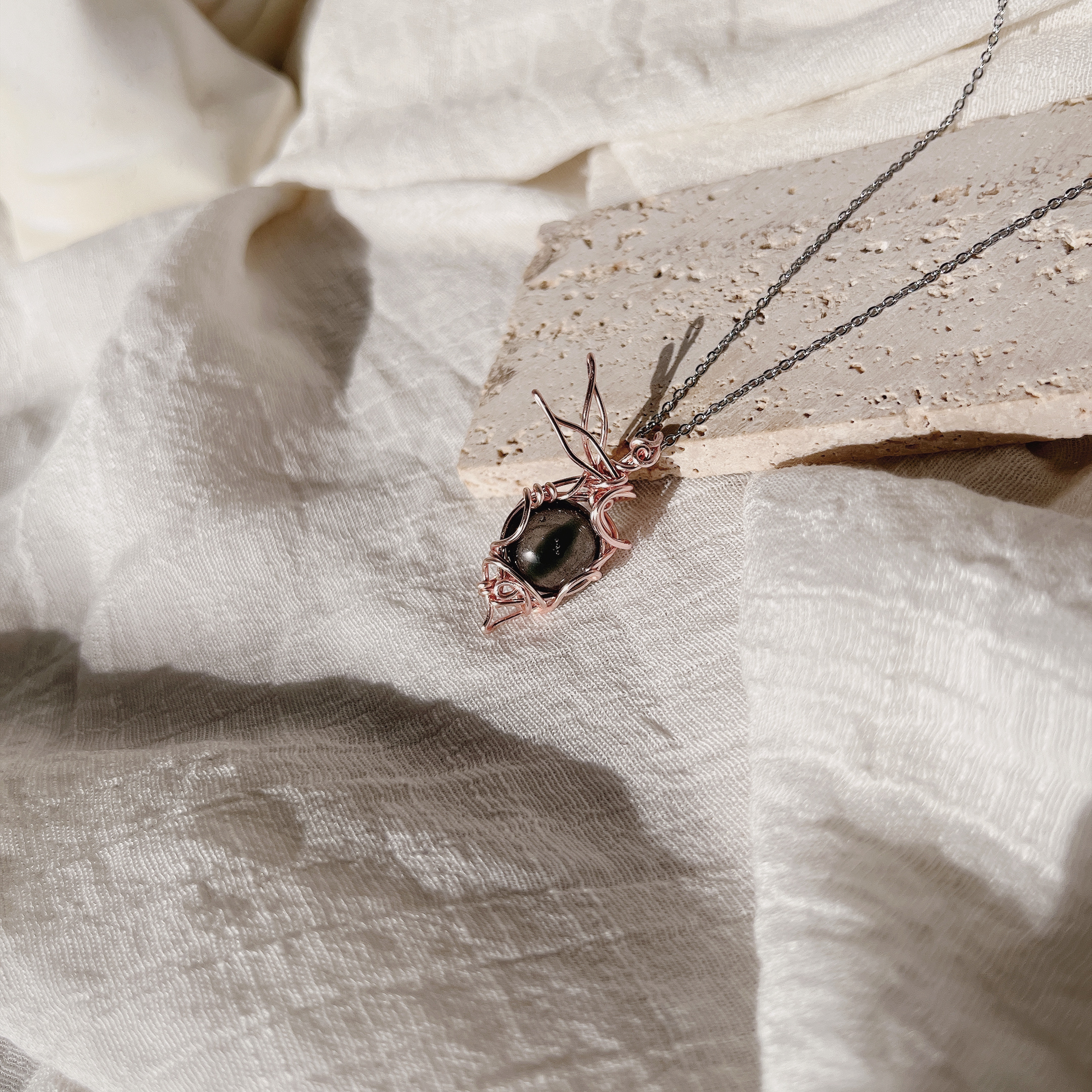 《魔眼．雅靜》