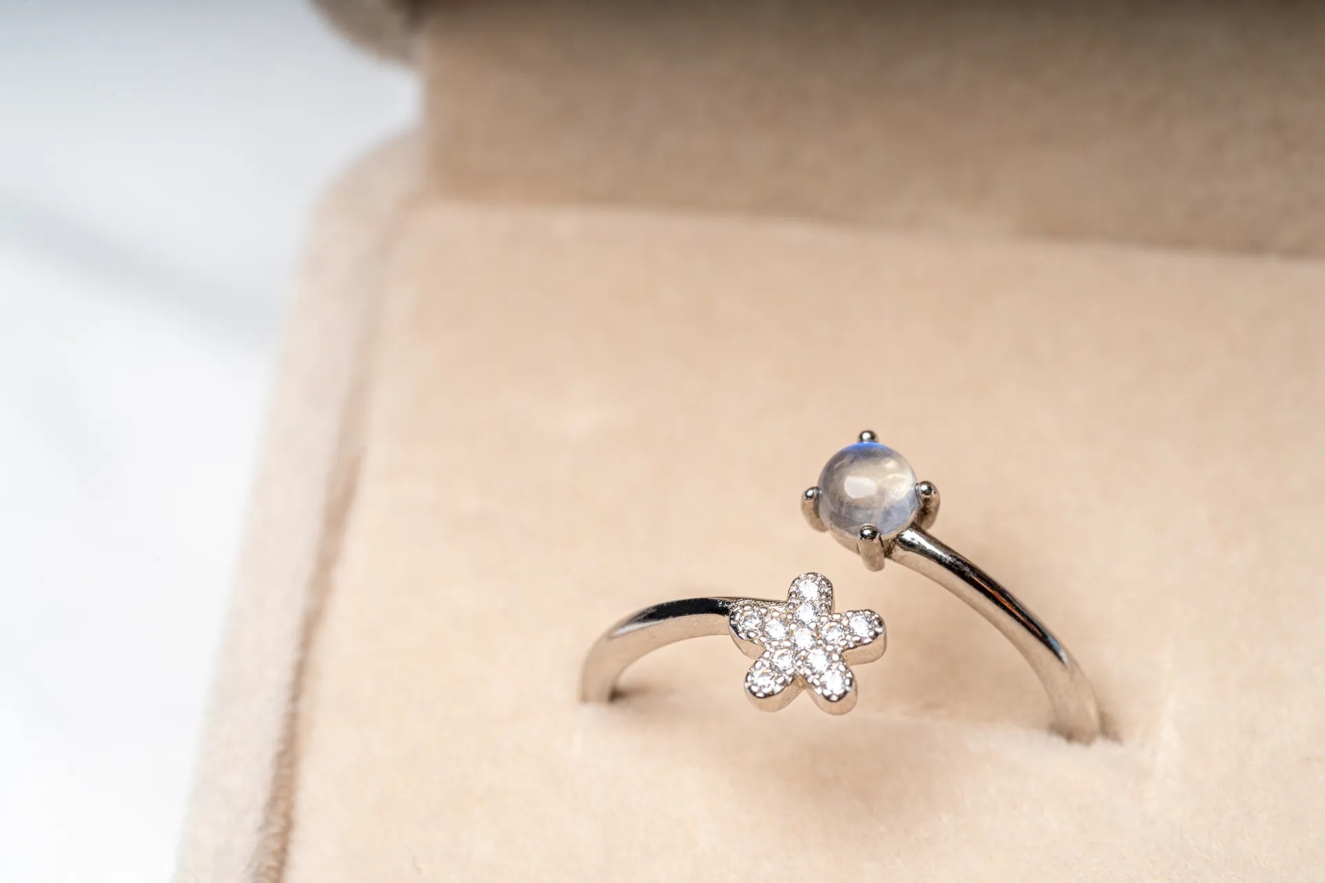 S925銀戒指 | 花月之舞｜月光石 | 六月誕生石