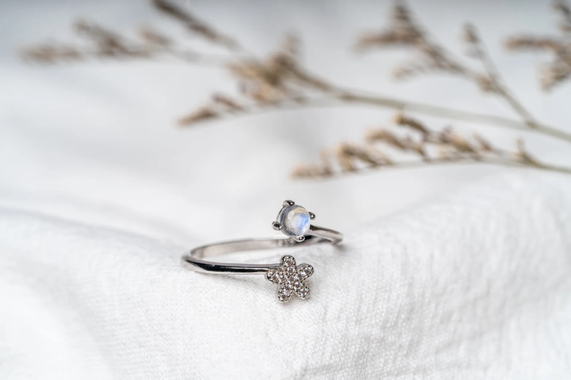 S925銀戒指 | 花月之舞｜月光石 | 六月誕生石