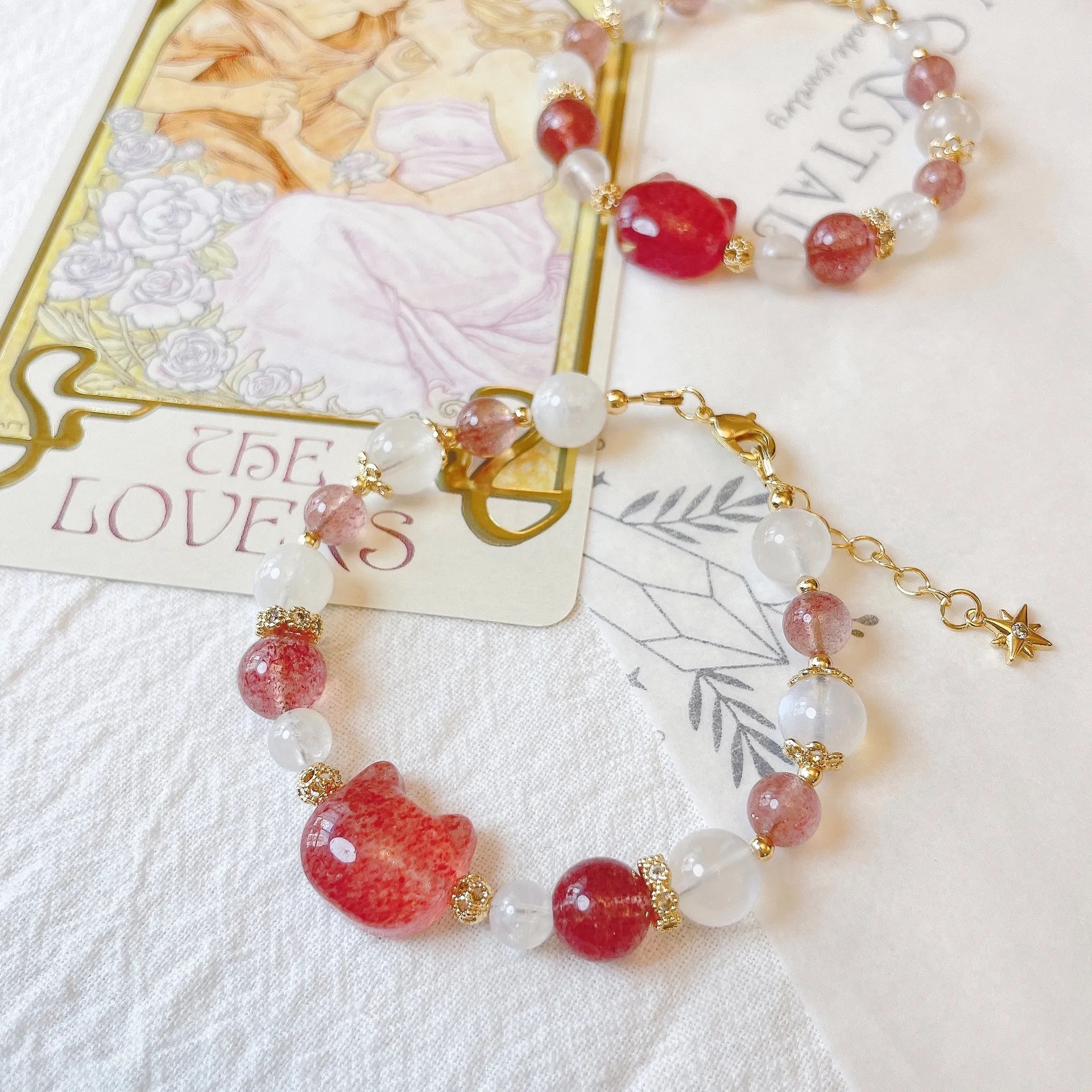 招桃花好人緣| 草莓果醬 | 貓咪款《原附扣式：龍蝦扣》