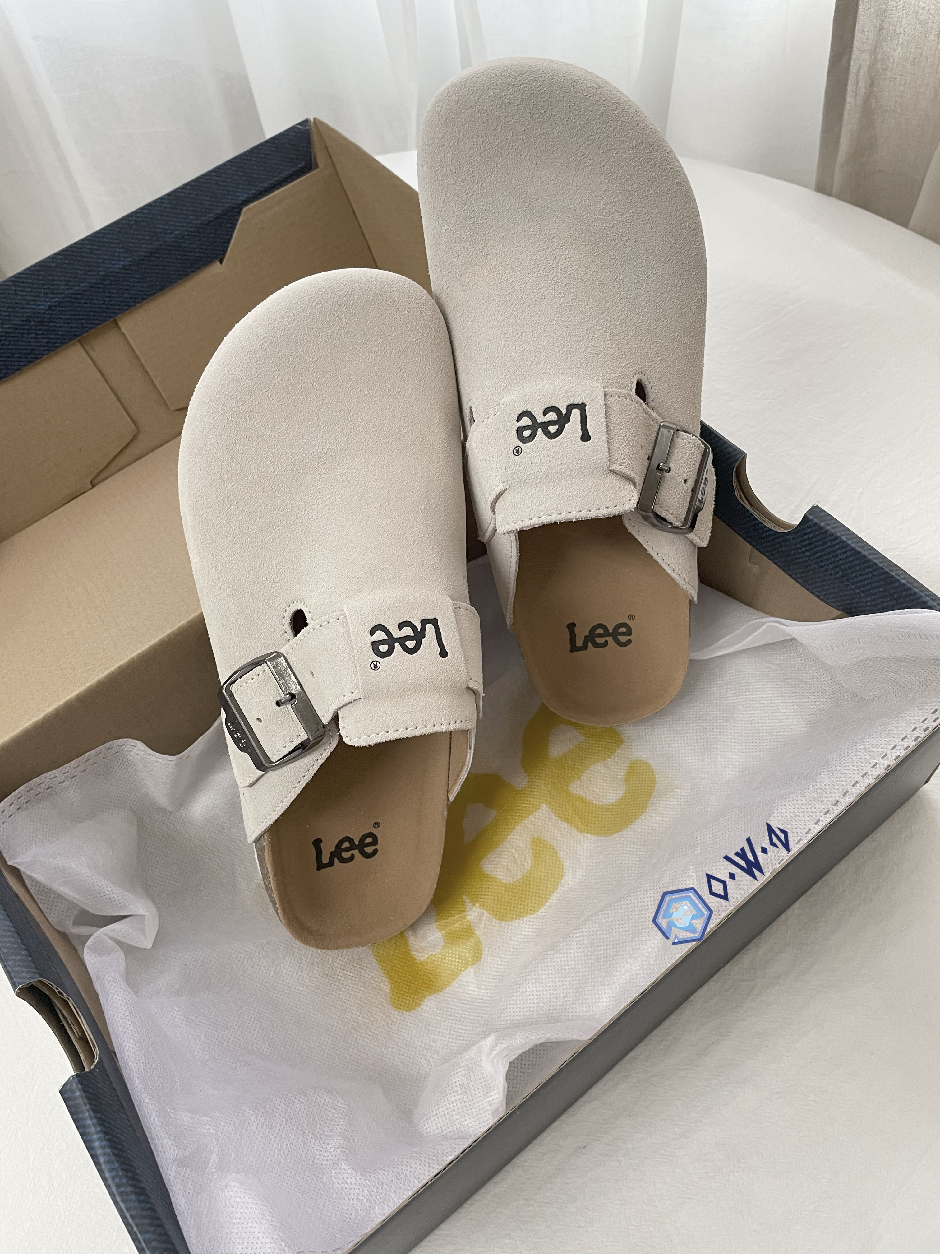 【OWN】LEE 勃肯鞋 海外限定 麂皮 軟底 MULE 軟木塞 懶人鞋 涼拖鞋 男女同款 米色 芥末黃 咖啡色