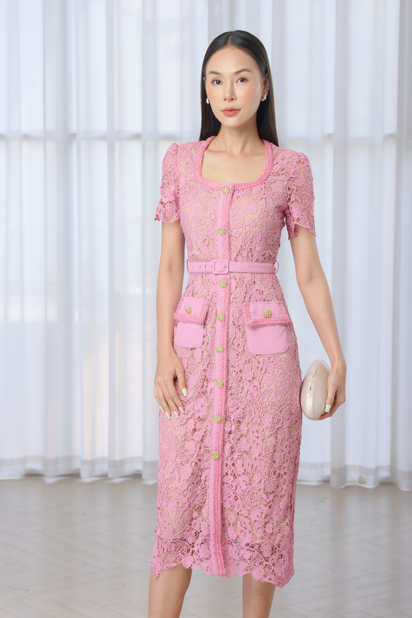 水溶蕾絲方領洋裝