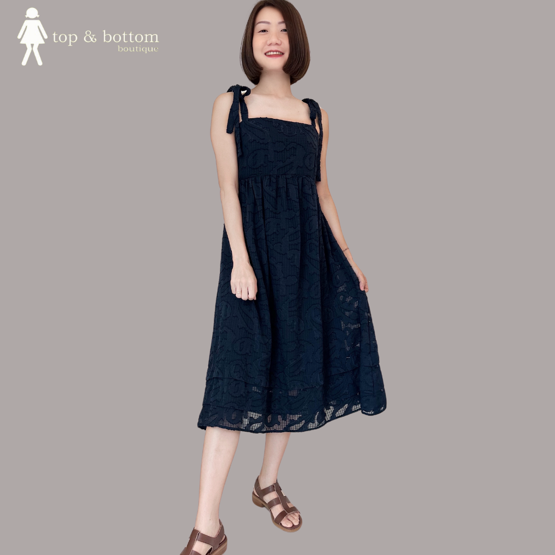 STRAP EMBROIDERED BABY DOLL MIDI DRESS