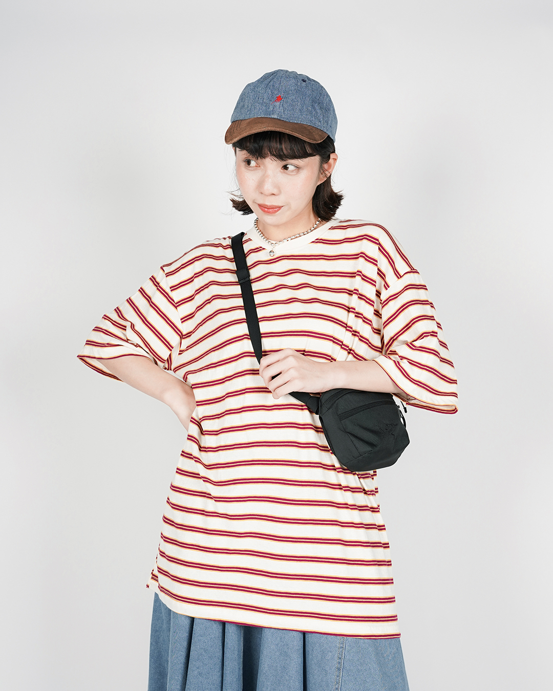 包邊領拼色橫間Tee