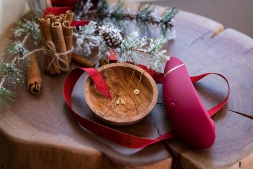 Womanizer Premium 2 陰蒂吸啜器 酒紅色