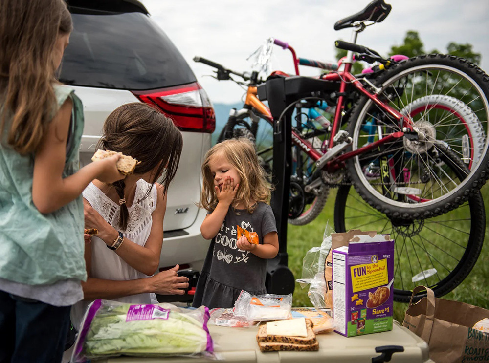 YAKIMA FullSwing 全速搖擺攜車架(可載4車)  腳踏車架 自行車架