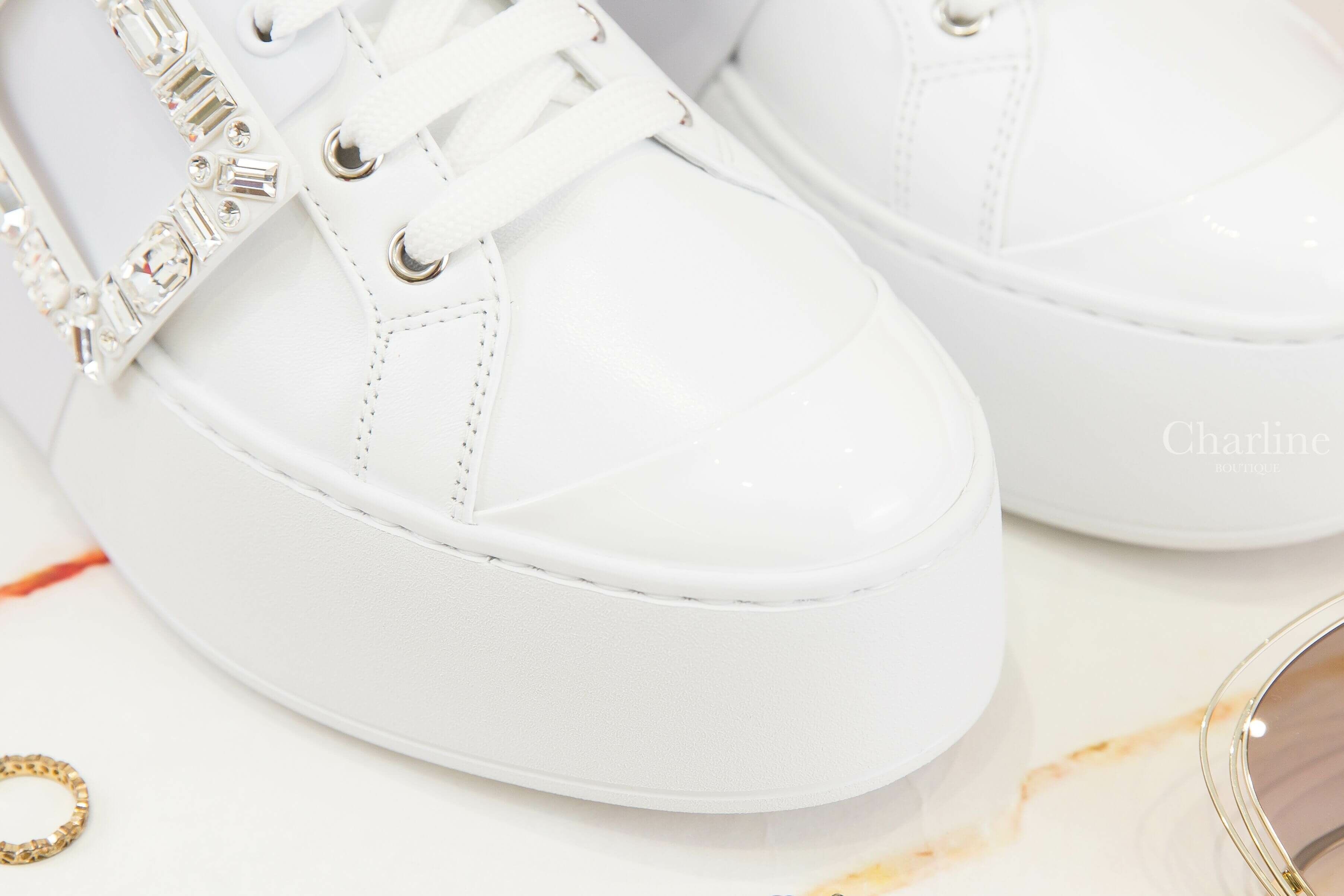 Roger Vivier Viv' Skate Sneakers In Leather 白色側邊銀色水晶方釦小牛皮厚底運動鞋
