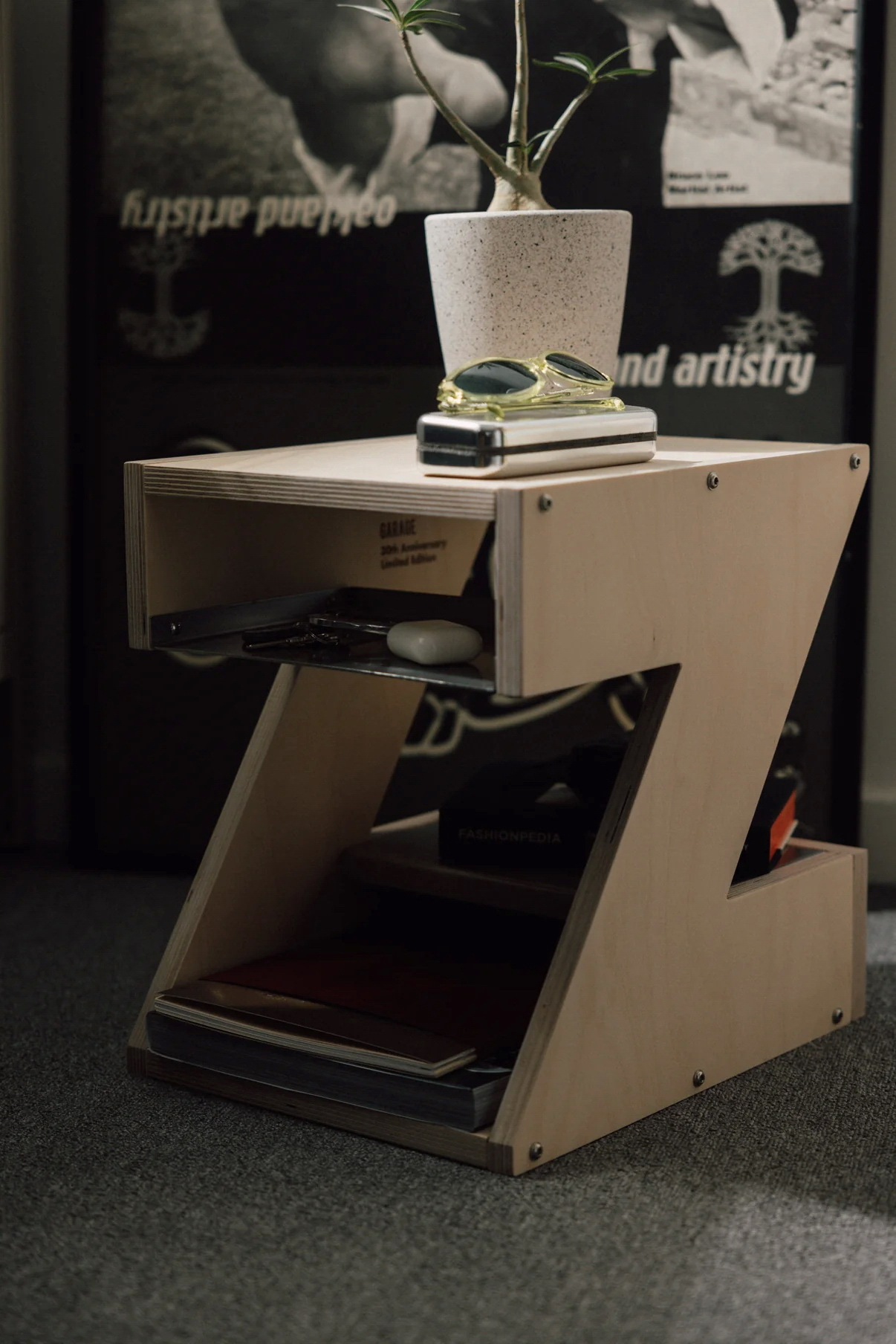 【車庫服飾】ZED “zen” Multi-purpose Furniture