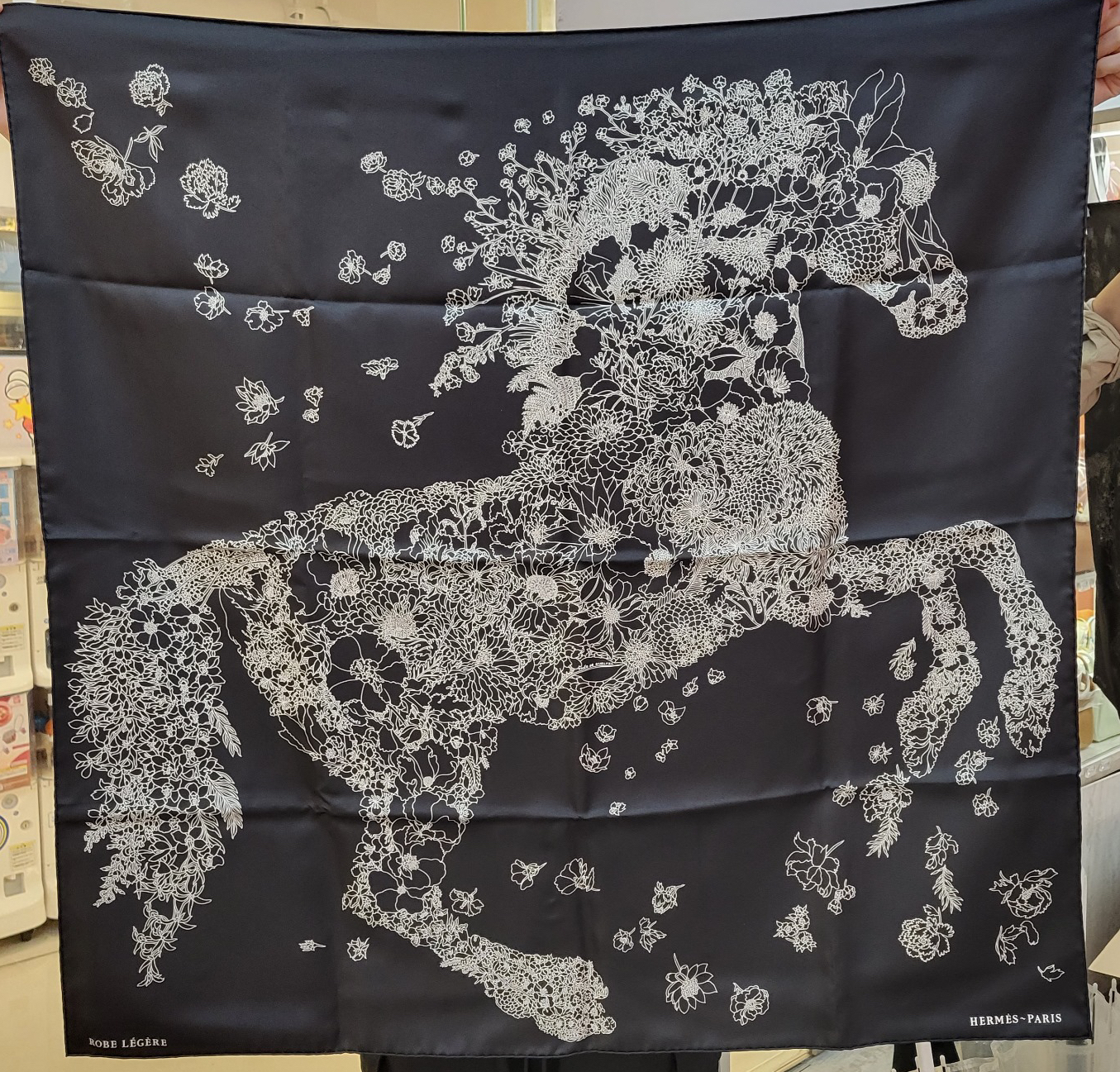 Hermes Robe Legere scarf 90 黑色