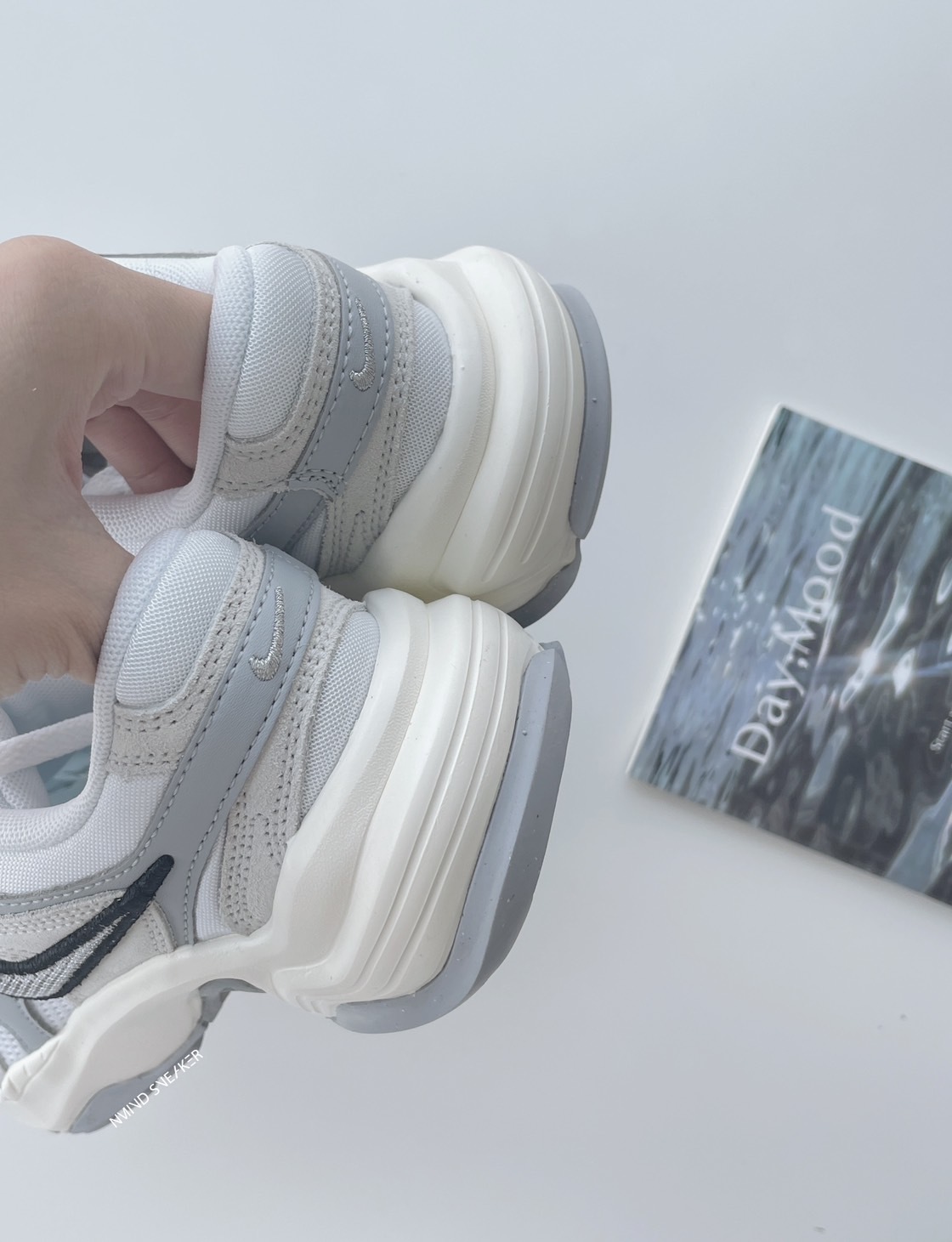 Nike AL8 老爹鞋 灰白色