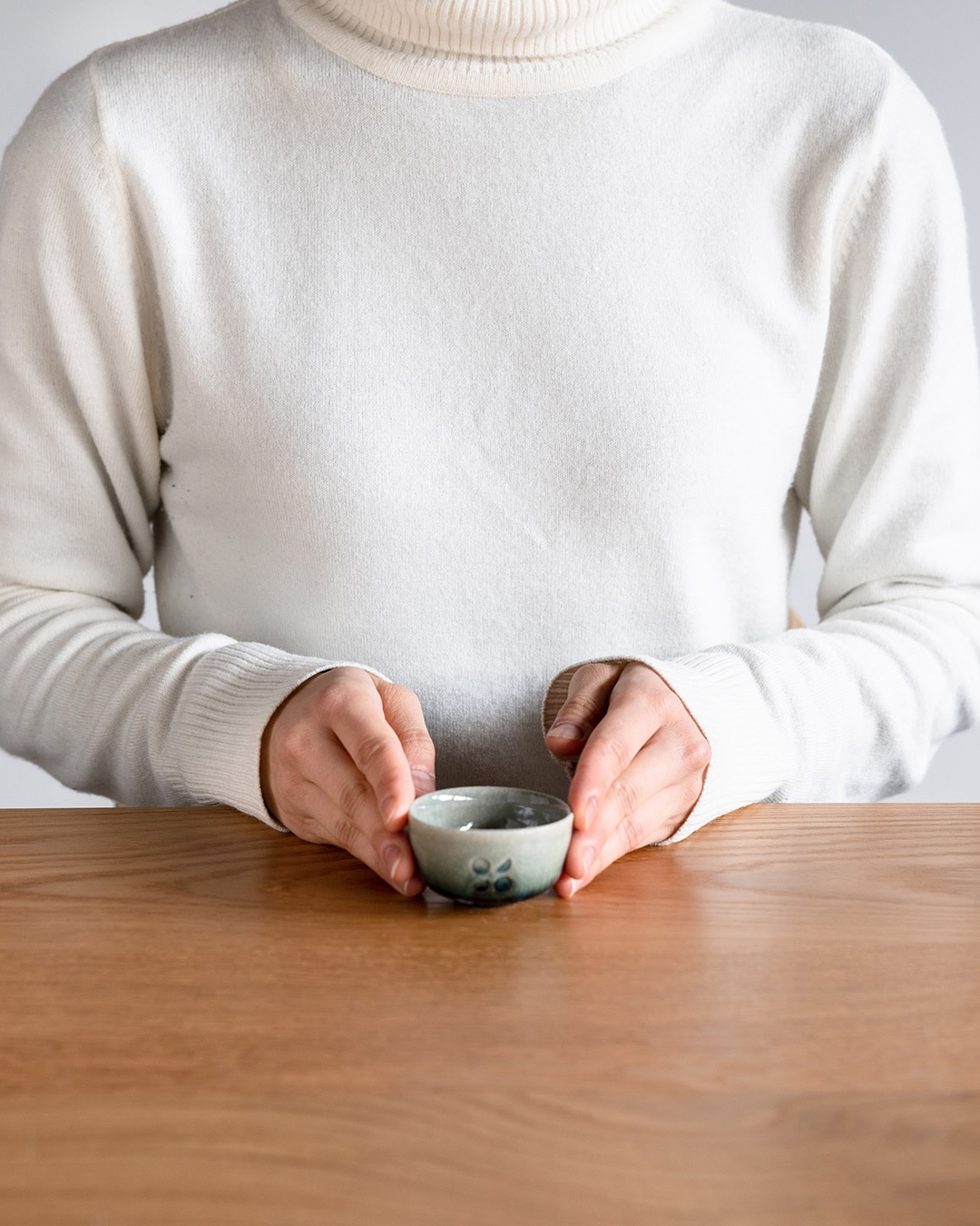 明山窯 hitotsuki 陶器酒杯 青瓷(一對)｜信樂燒