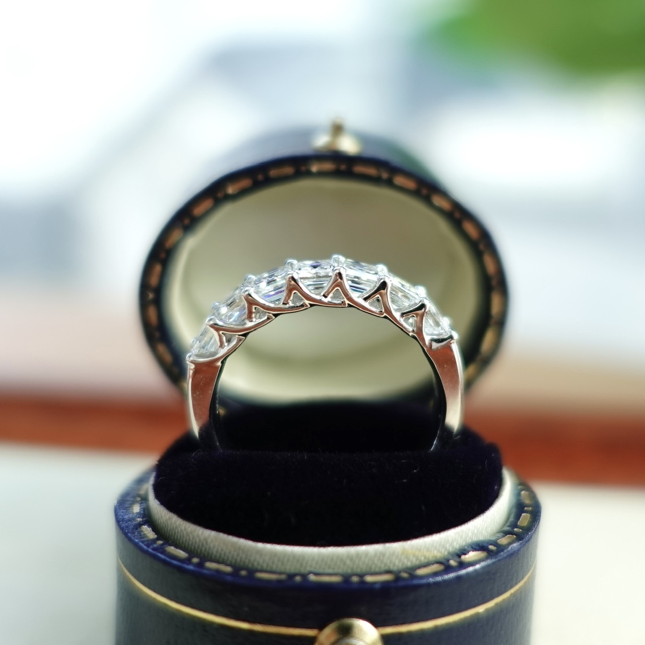 18K金鑲嵌阿斯切鑽石戒指 - Asscher Cut