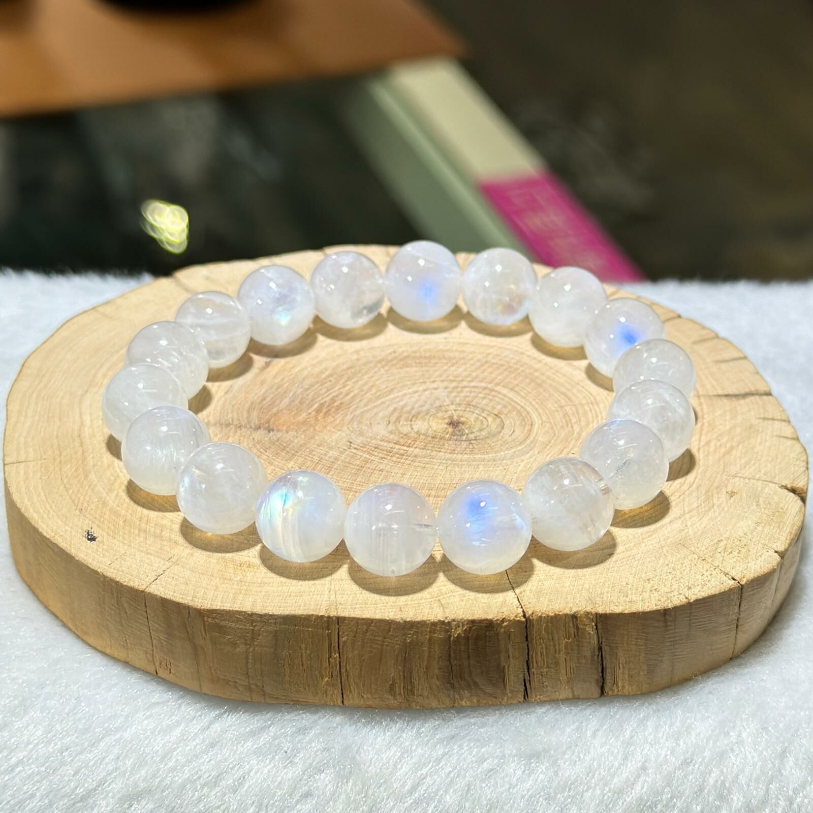 月亮石手串 11 mm +/-