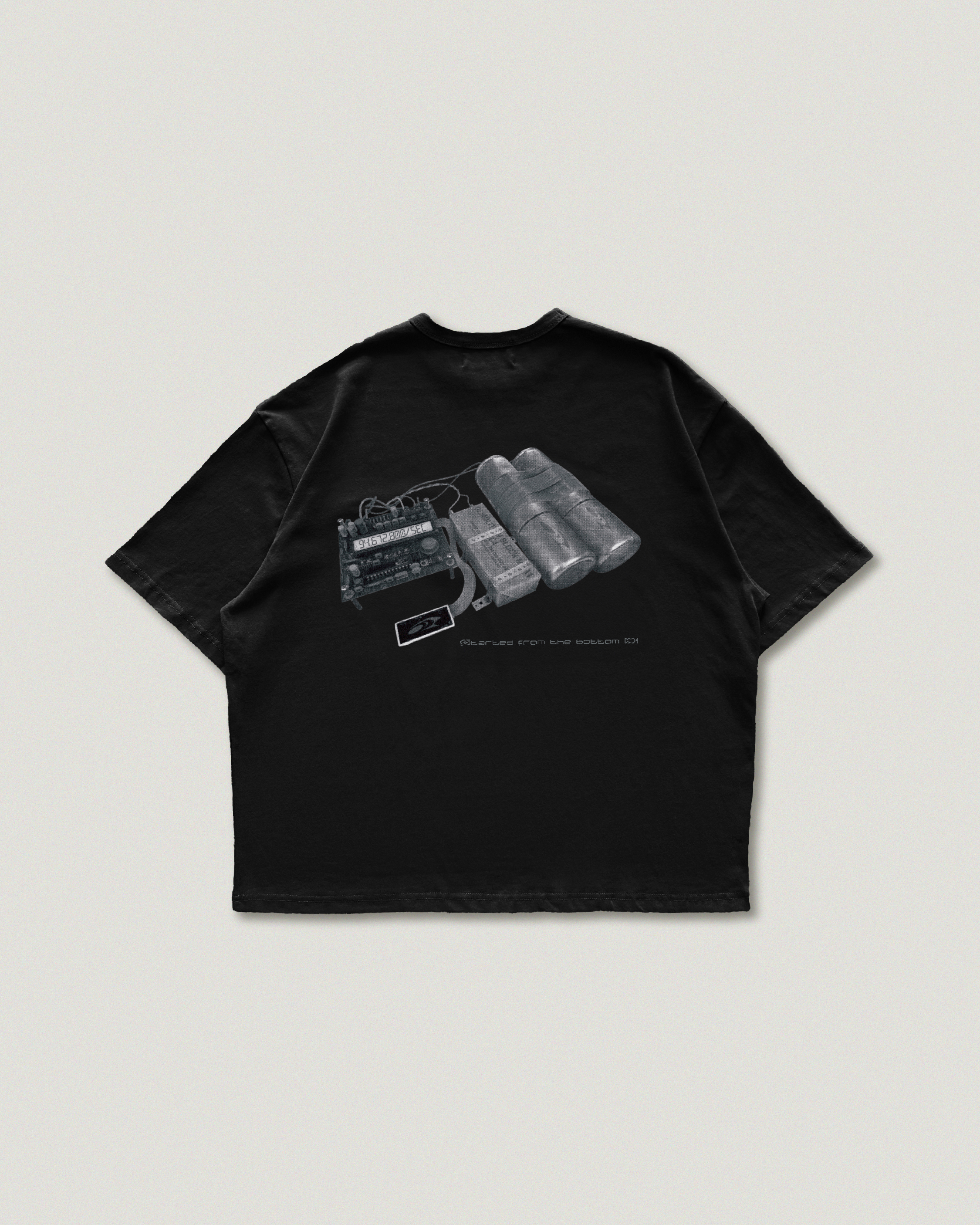 SIGN X ODKIZZYA   D1 TEE