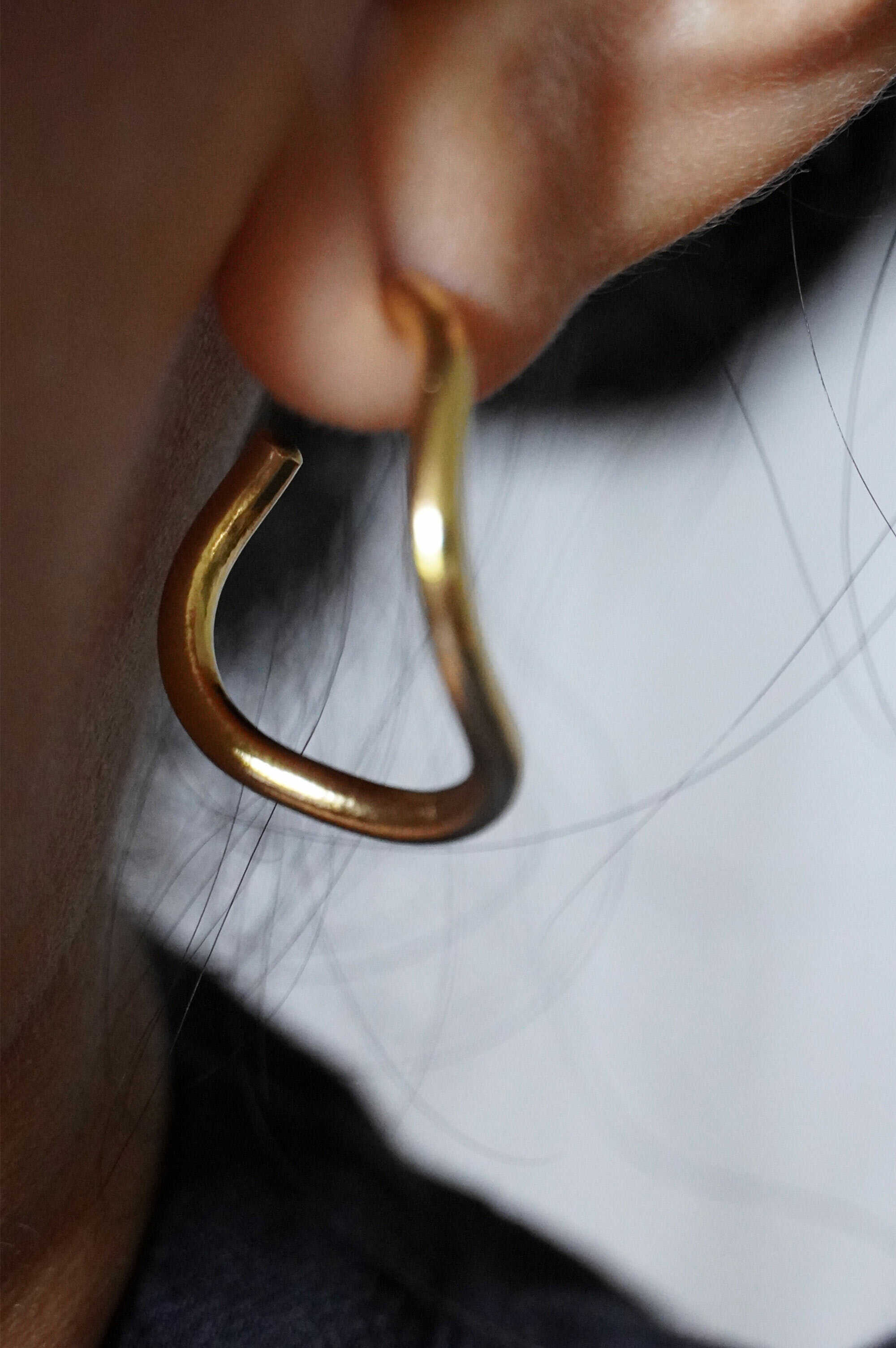 山海耳環｜2.5mm｜18K