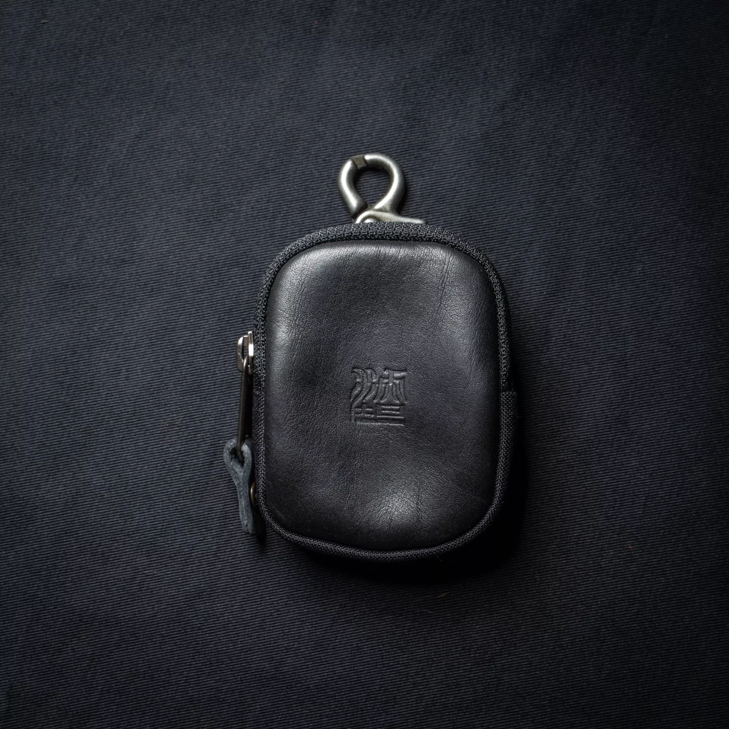 【沃坦】迷你側掛皮革包 零錢收納包 / 全皮 黑