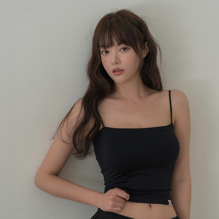 韓國 DOROSIWA 平口冰絲感貼身 Bra Top 背心 一般 黑色