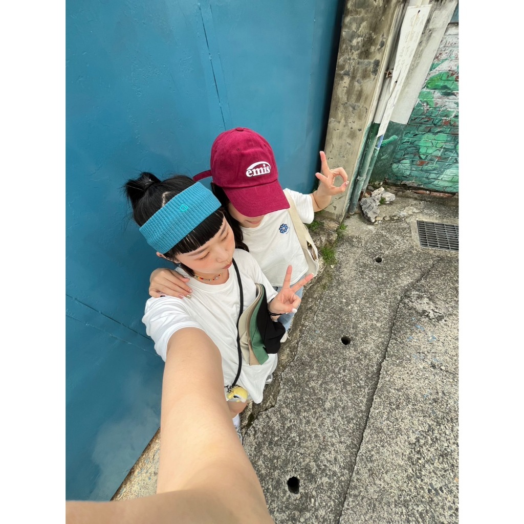 what it isnt 小花短版上衣