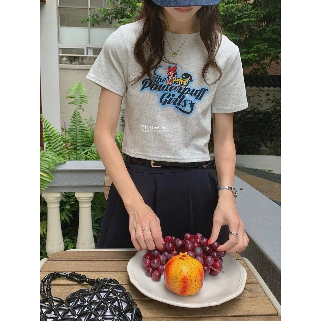 2100 發光飛天小女警