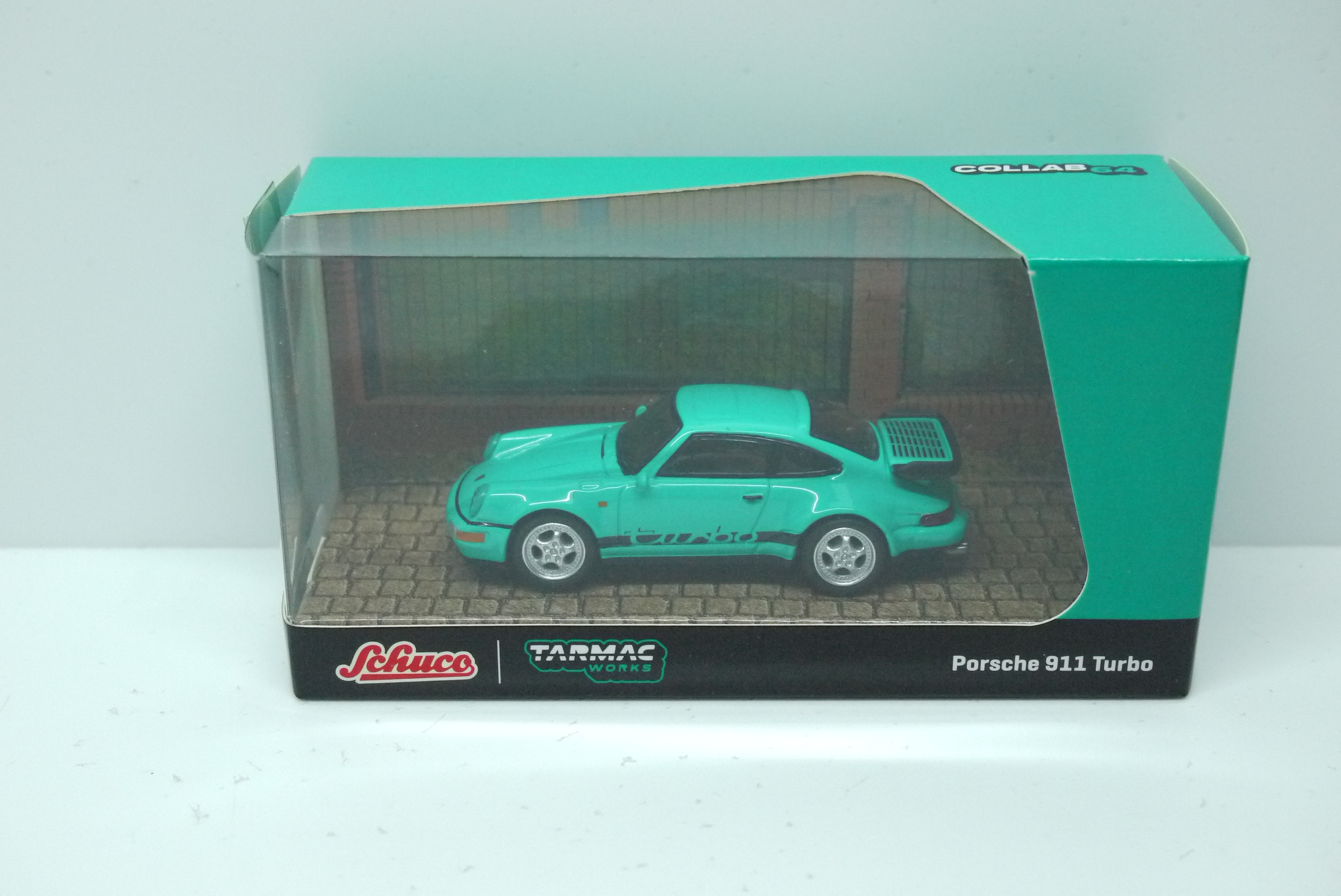 Tarmac 1:64 Porsche 911 Turbo Green
