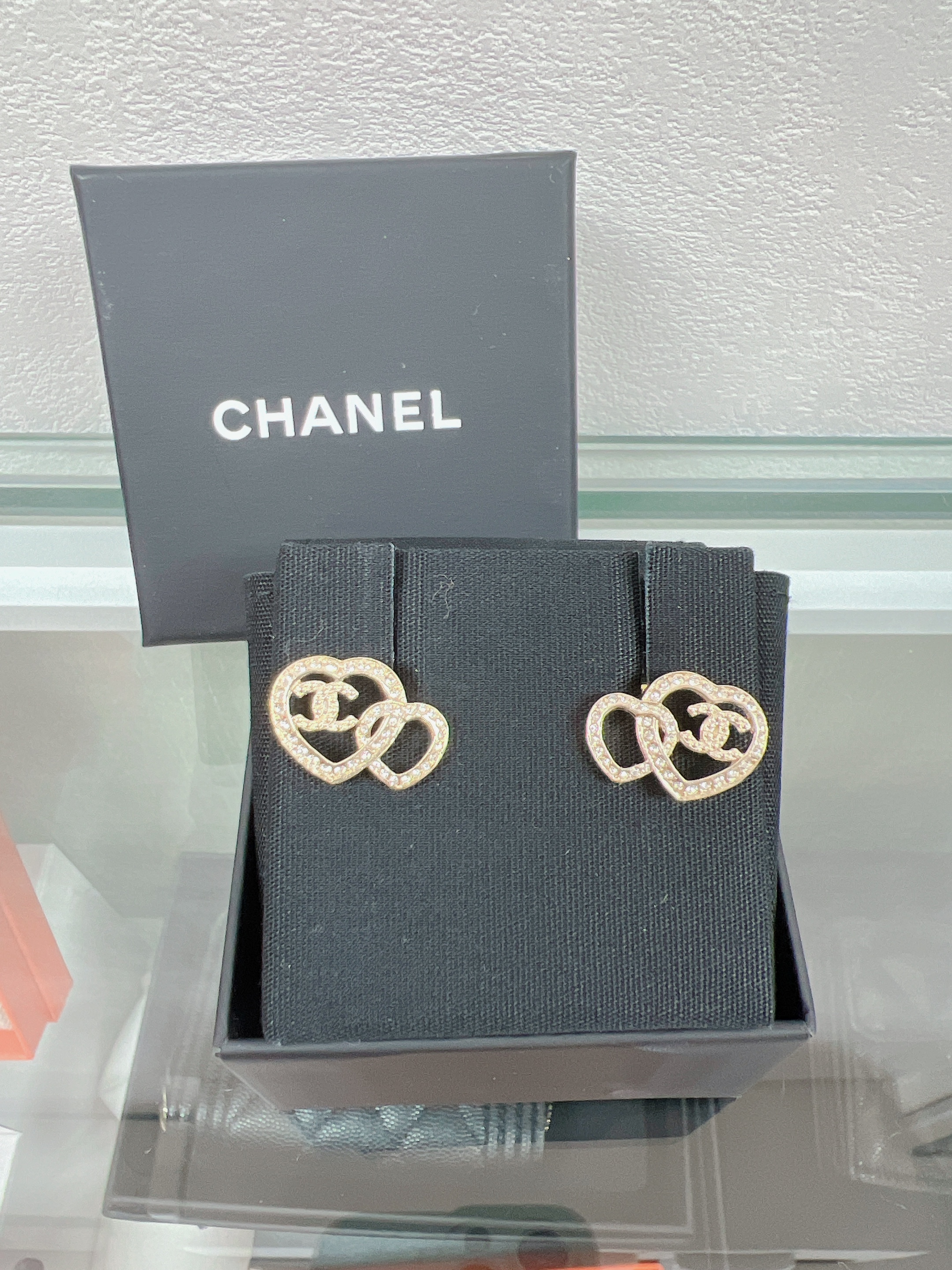 Chanel earrings double heart logo 23b